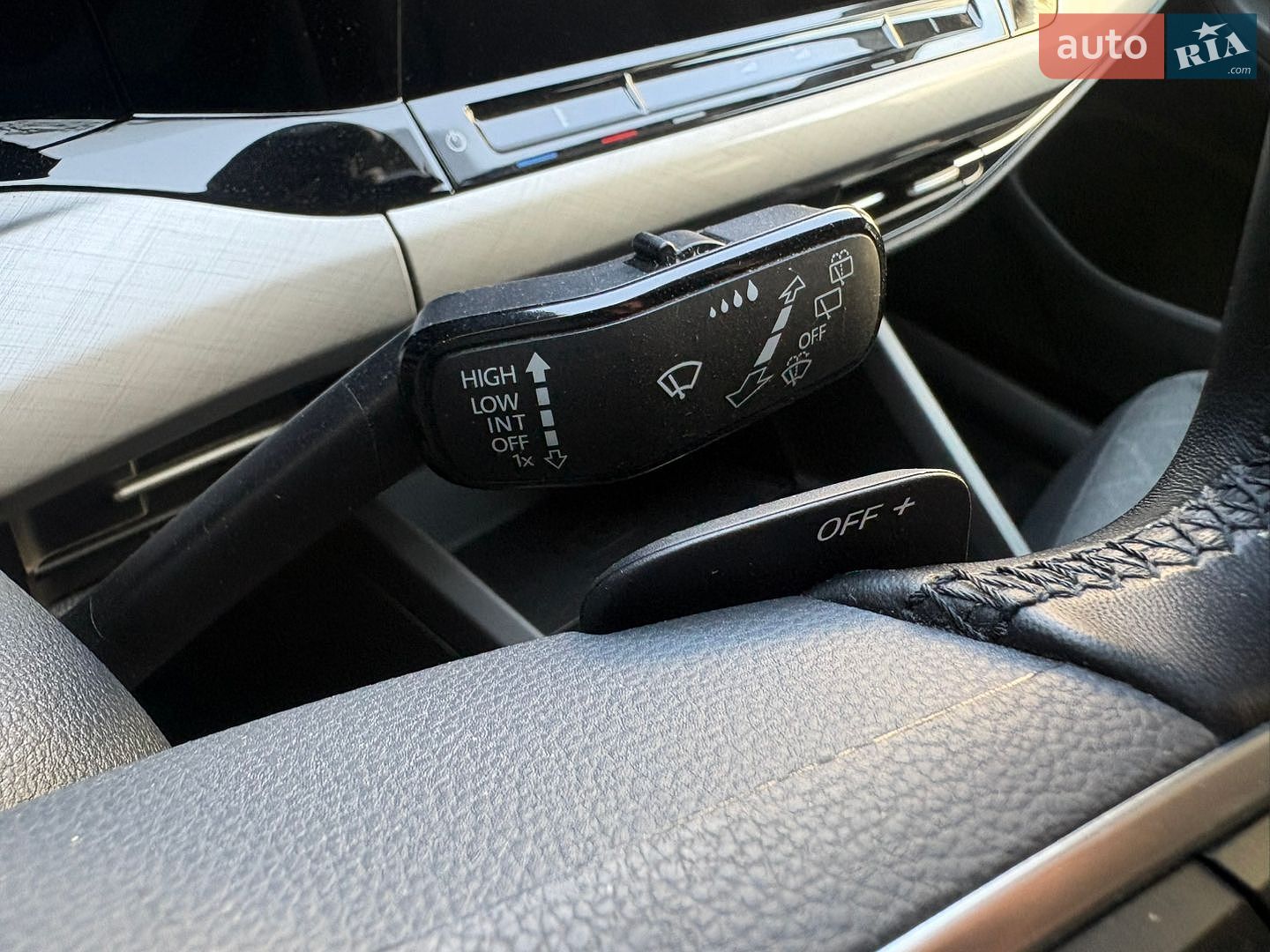 Volkswagen Golf 2022 VIN WVWZZZCDZNW534173 фото оголошення 17 з 32