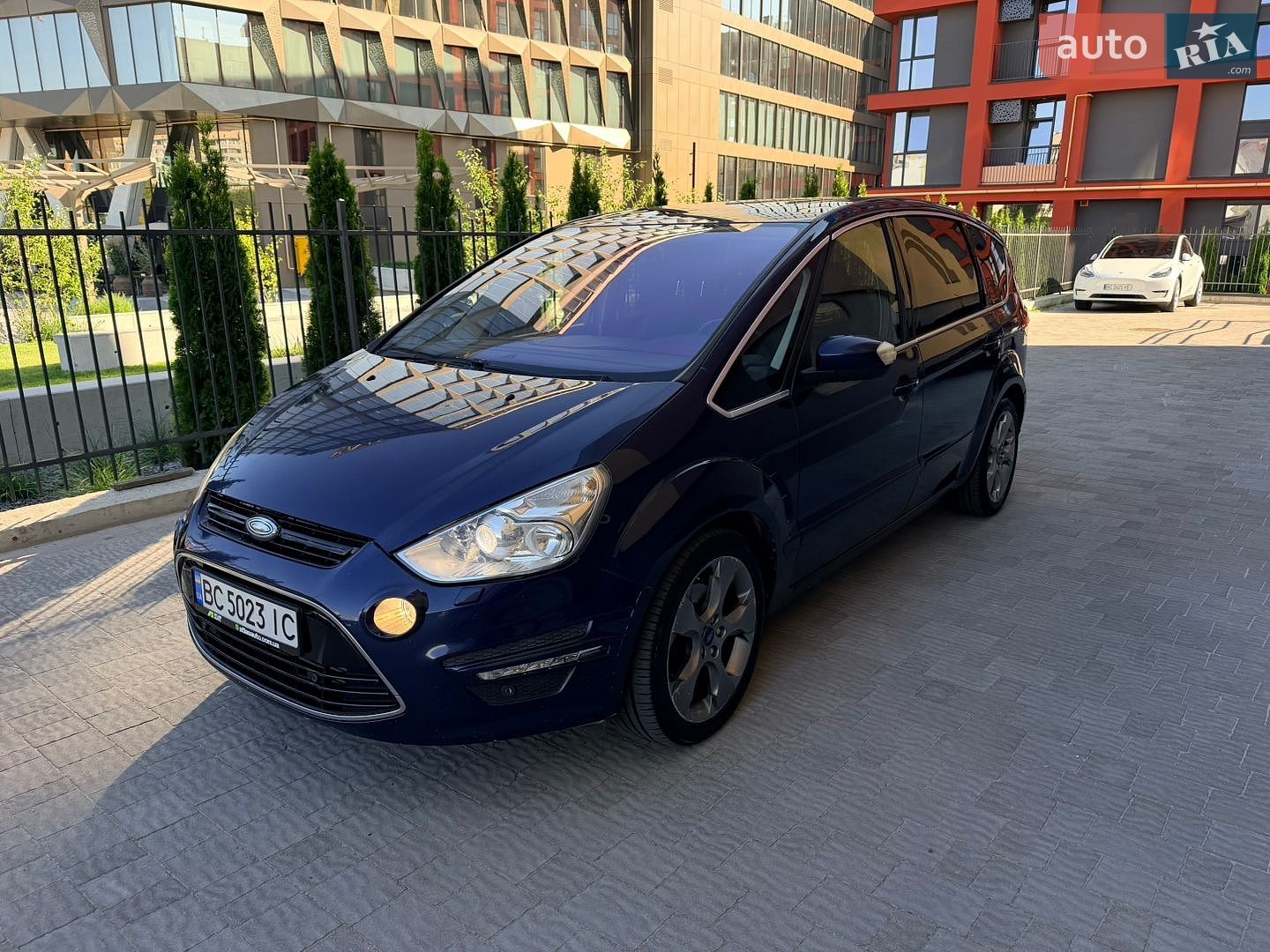 Ford S-Max 2011 VIN WF0SXXGBWSBJ73804 фото оголошення 2 з 33