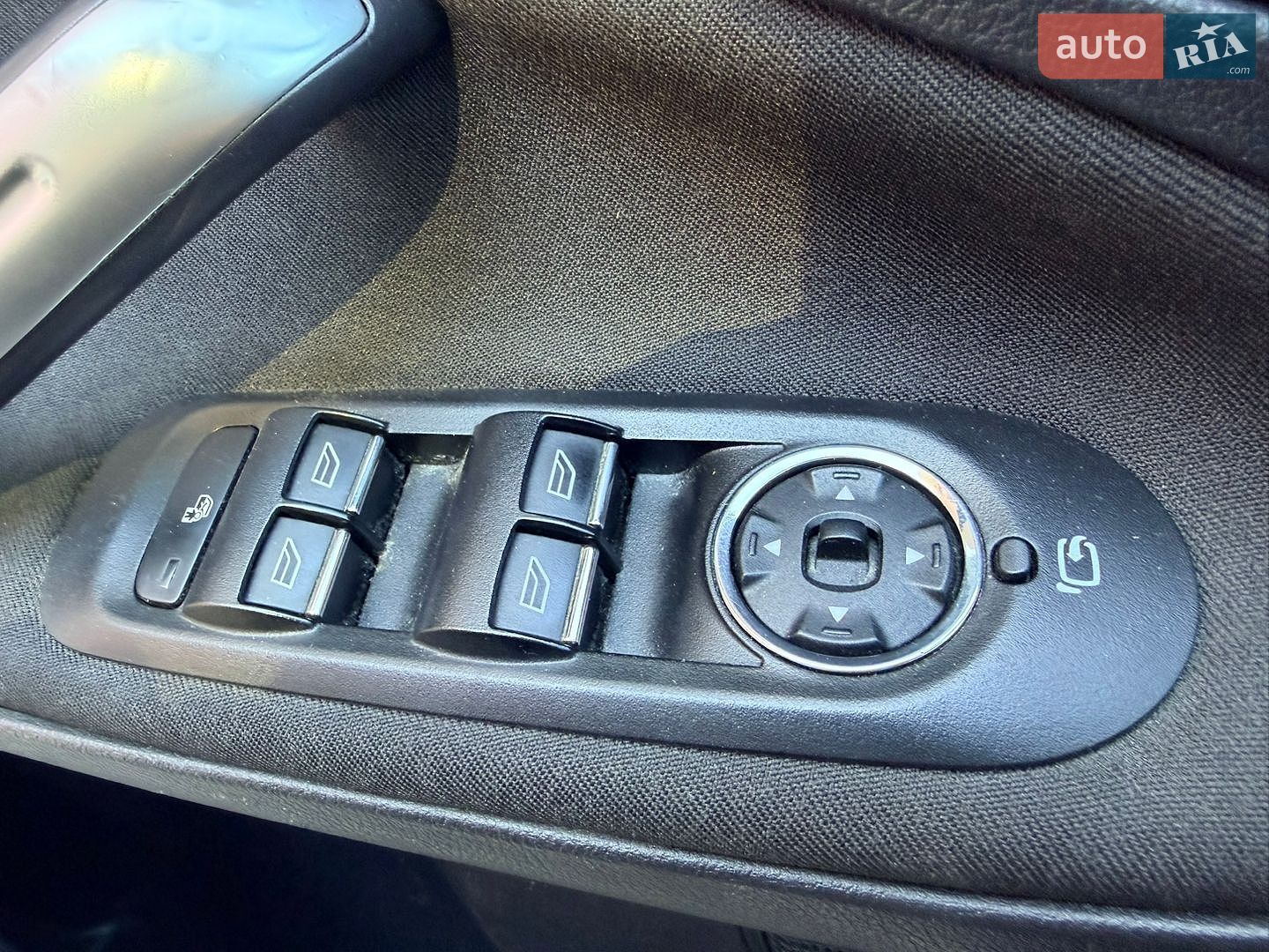Ford S-Max 2011 VIN WF0SXXGBWSBJ73804 фото оголошення 14 з 33