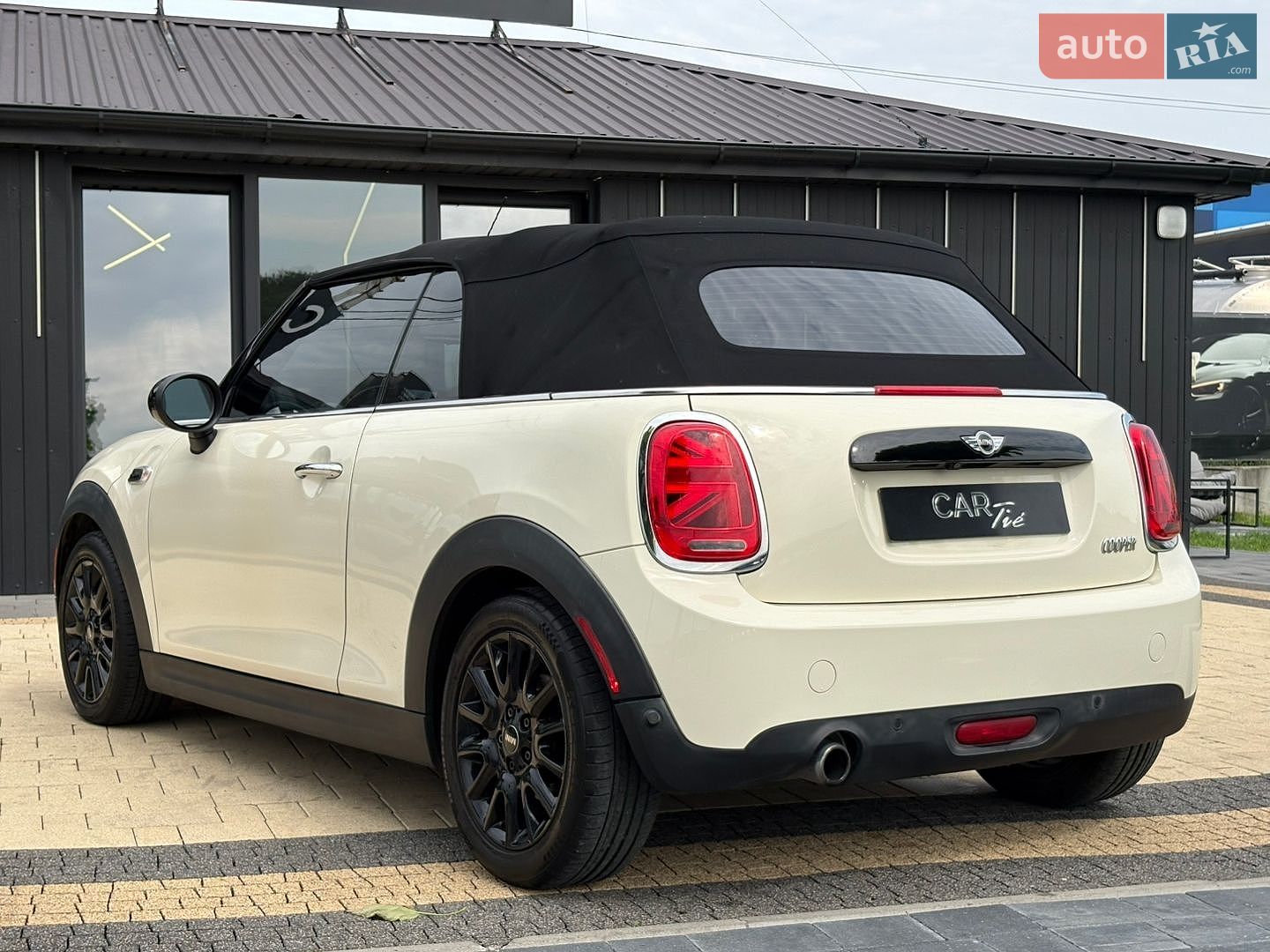 Mini Cooper 2017 VIN WMWWG5C5XJ3D00350 фото оголошення 9 з 26