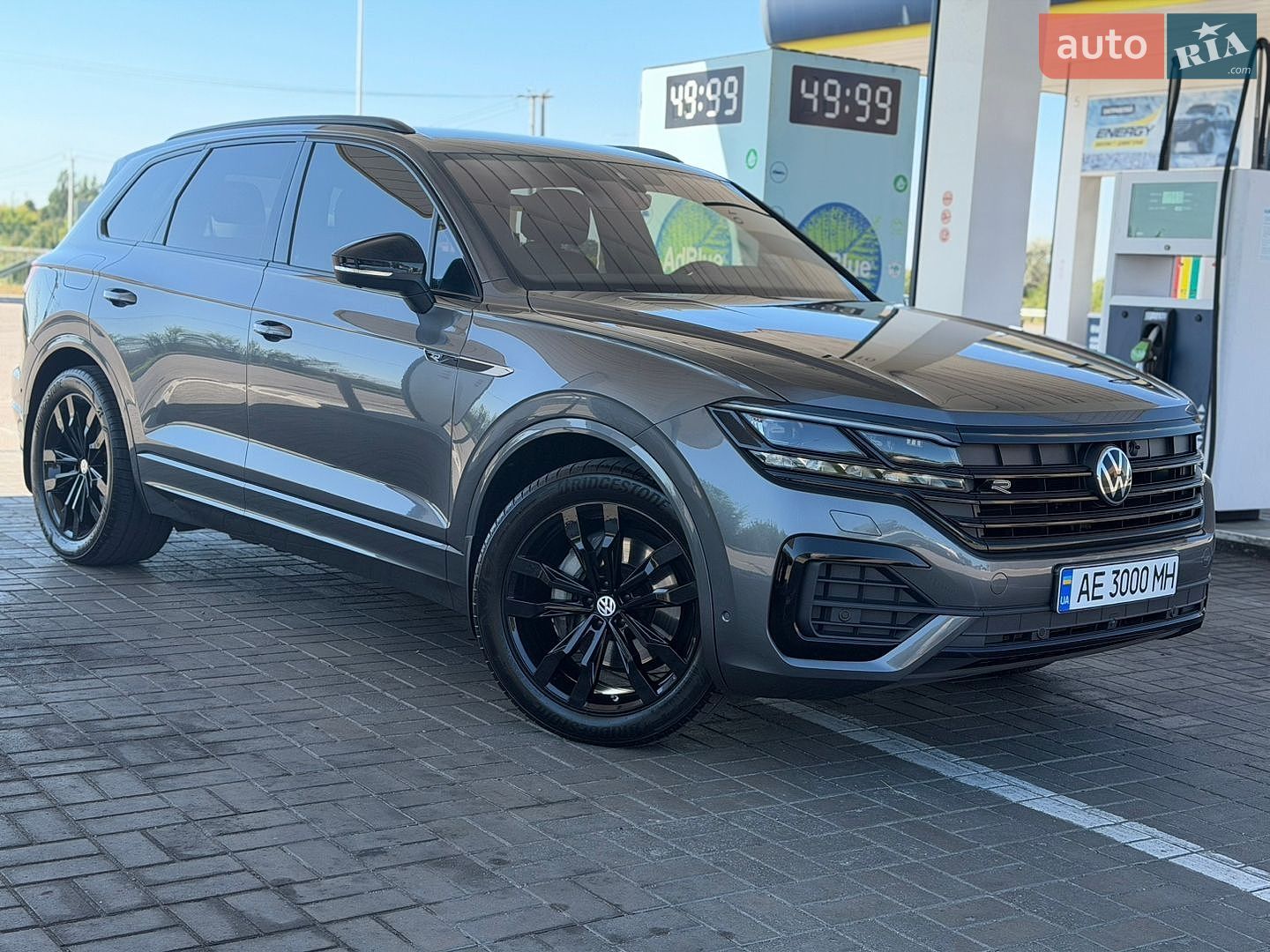 Volkswagen Touareg 2023 VIN WVGZZZCRXPD028642 фото оголошення 3 з 16