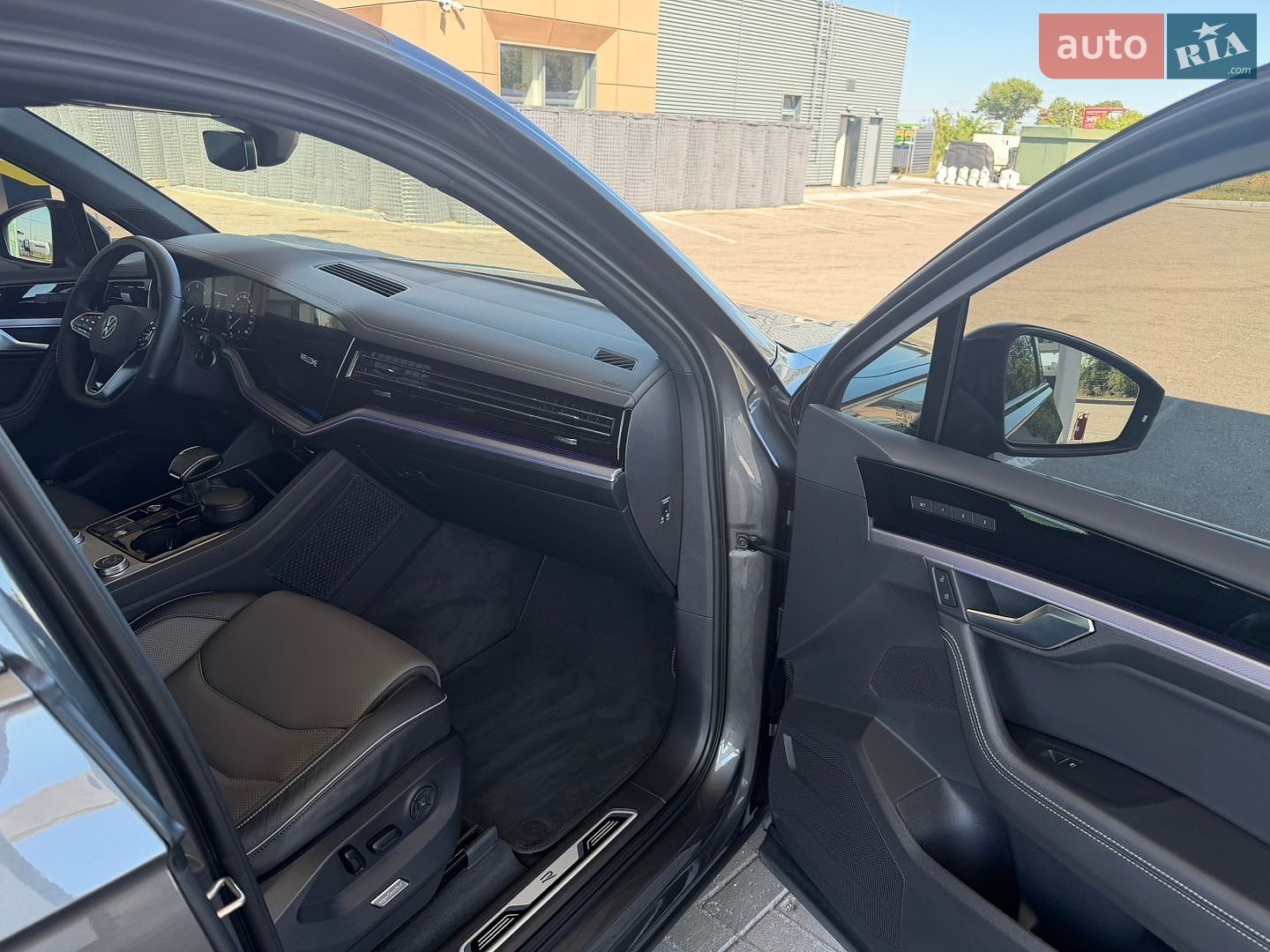 Volkswagen Touareg 2023 VIN WVGZZZCRXPD028642 фото оголошення 13 з 16