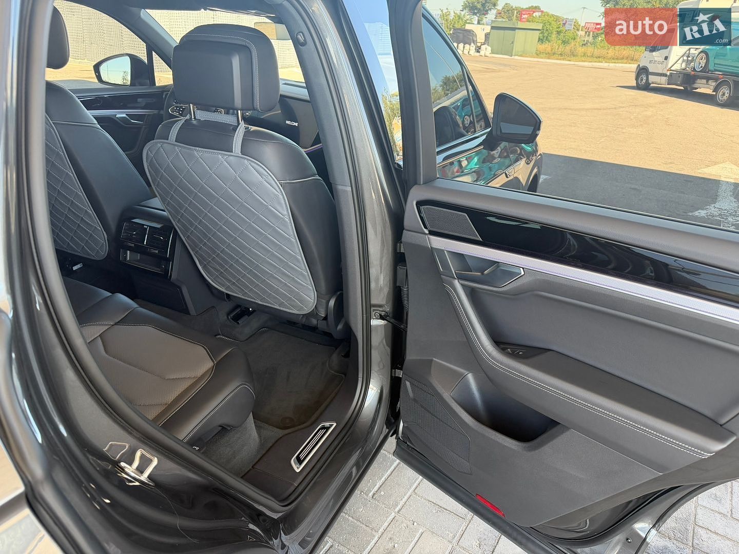 Volkswagen Touareg 2023 VIN WVGZZZCRXPD028642 фото оголошення 12 з 16