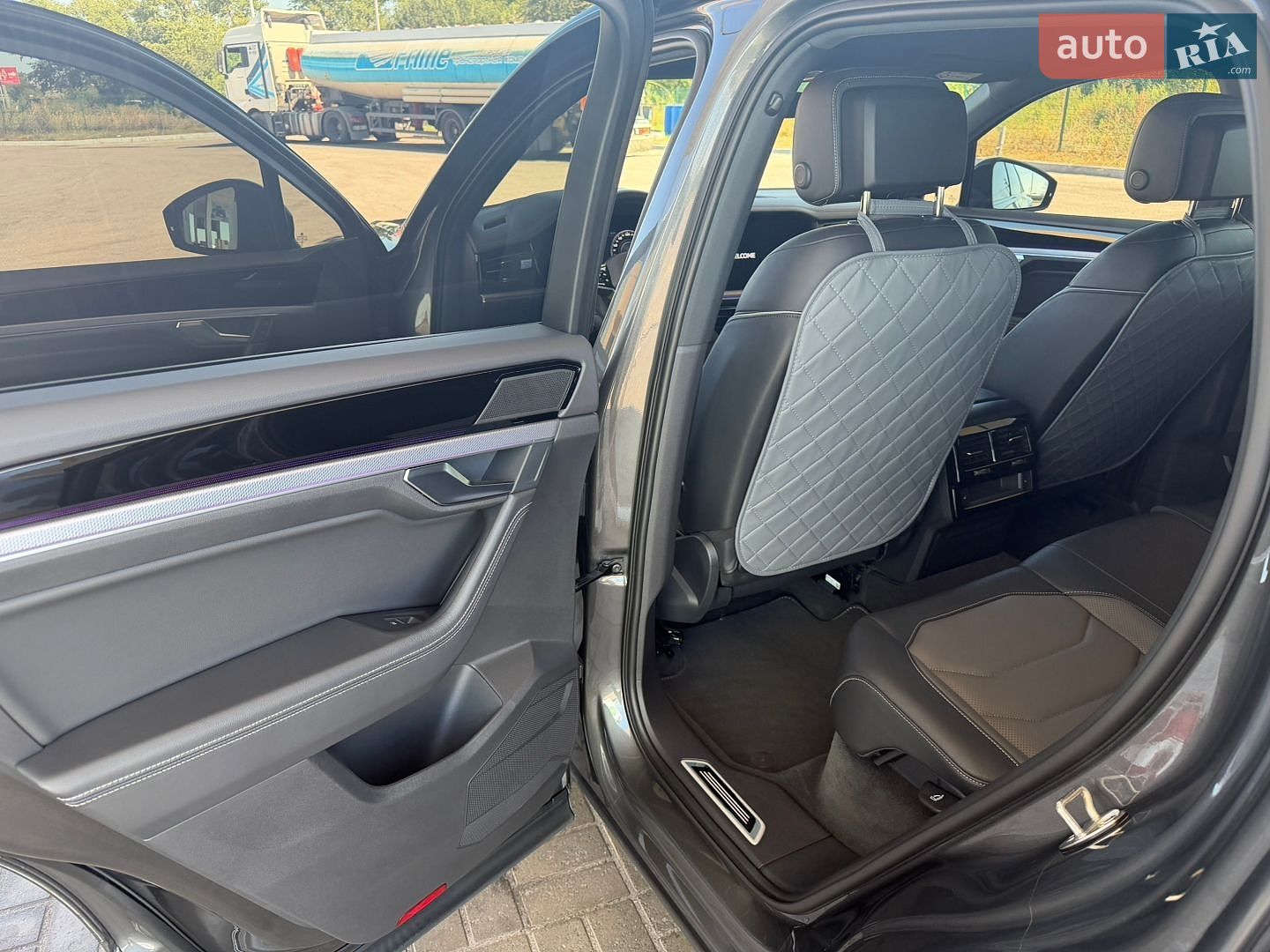 Volkswagen Touareg 2023 VIN WVGZZZCRXPD028642 фото оголошення 11 з 16