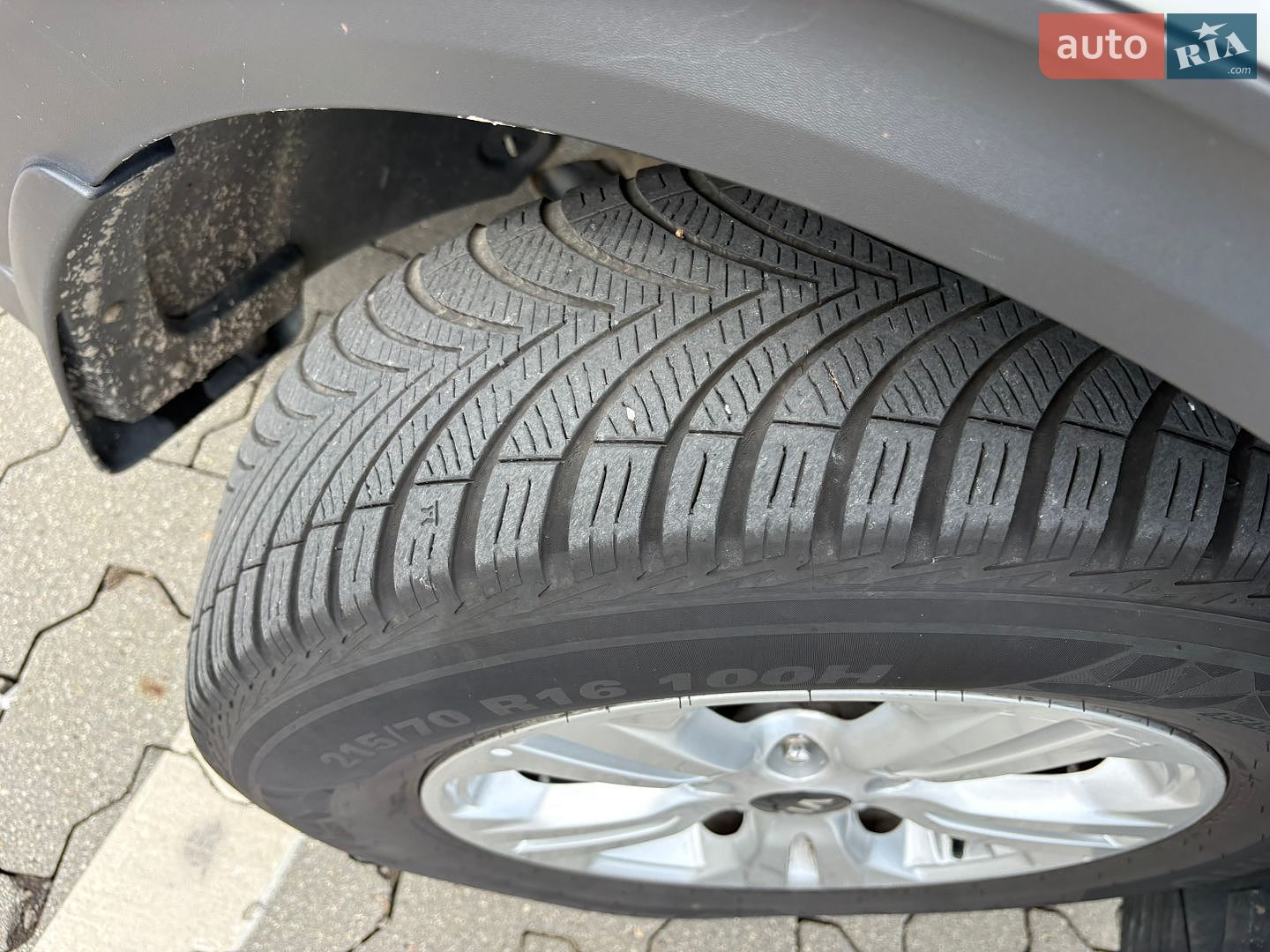 Kia Sportage 2017 VIN U5YPG815GHL361614 фото оголошення 3 з 36