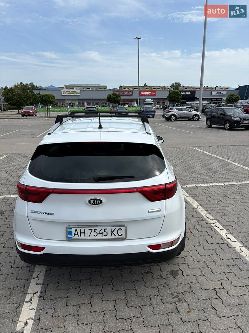 Kia Sportage 2017 VIN U5YPG815GHL361614 фото оголошення 9 з 36