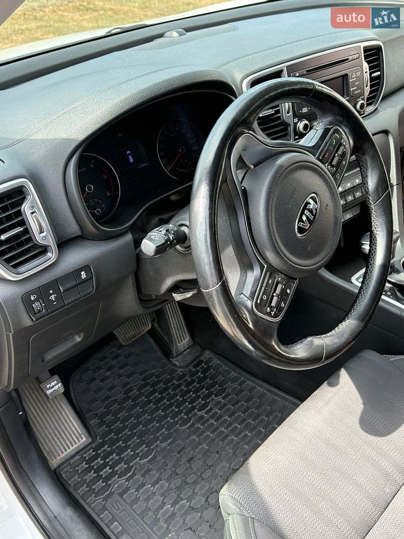 Kia Sportage 2017 VIN U5YPG815GHL361614 фото оголошення 26 з 36
