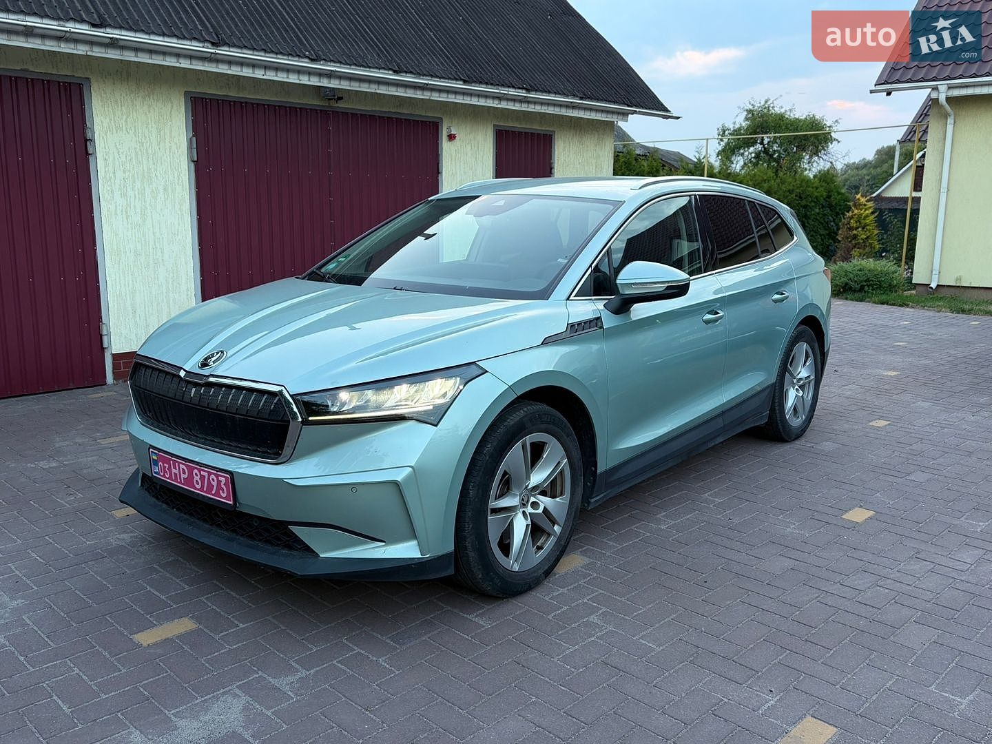 Skoda Enyaq iV 2022 VIN TMBJC7NY4MF015896 фото оголошення 2 з 37