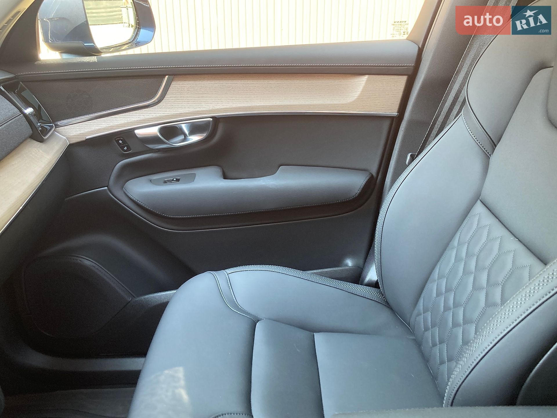 Volvo Xc90 2024 VIN YV4H60PA6S1350422 фото оголошення 17 з 26
