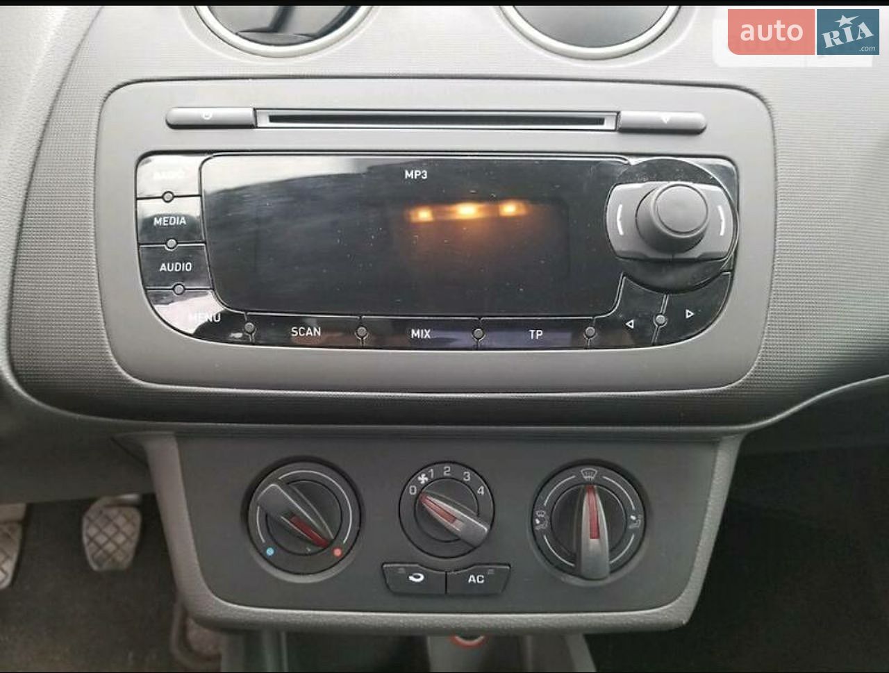 SEAT Ibiza 2010 VIN VSSZZZ6JZBR013879 фото оголошення 8 з 16