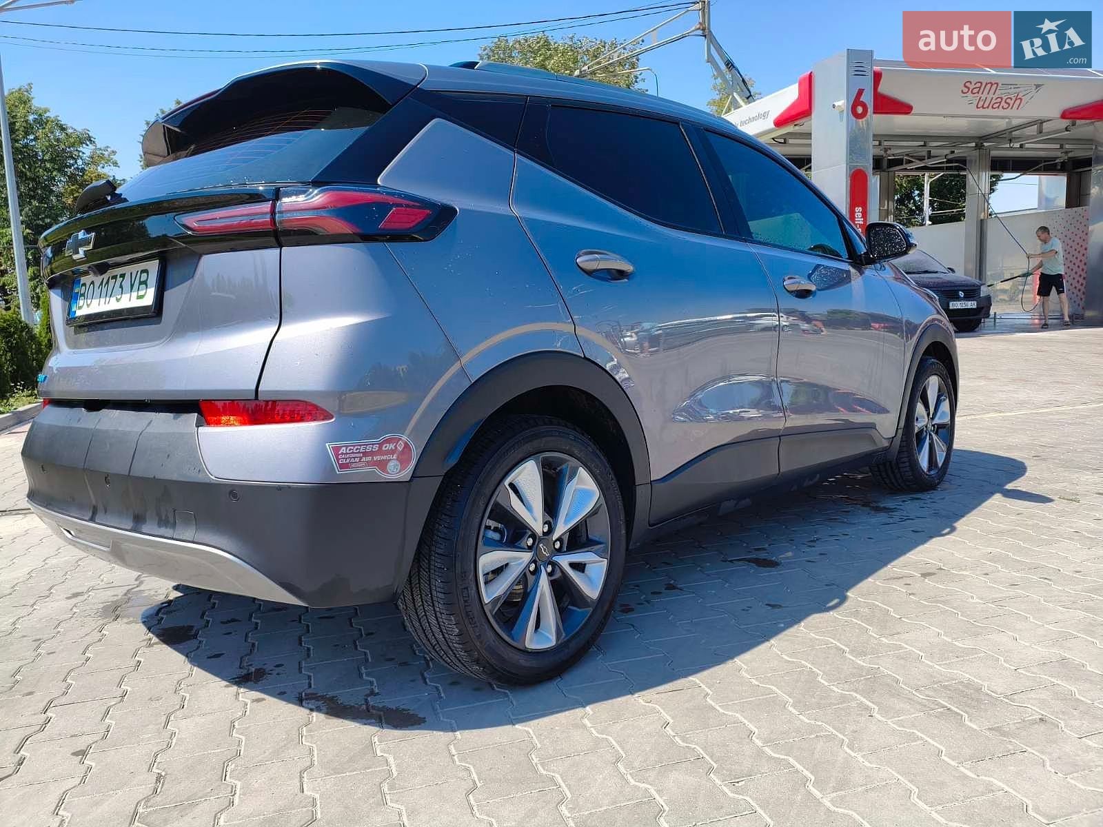 Chevrolet Bolt EUV 2023 VIN 1G1FY6S01P4207673 фото оголошення 8 з 22