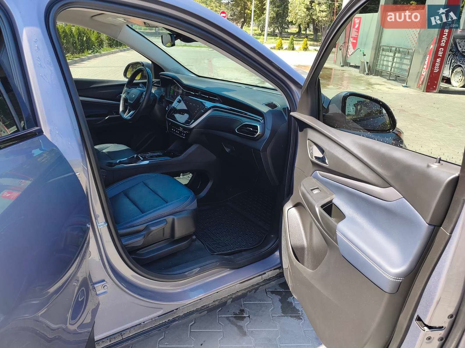 Chevrolet Bolt EUV 2023 VIN 1G1FY6S01P4207673 фото оголошення 17 з 22