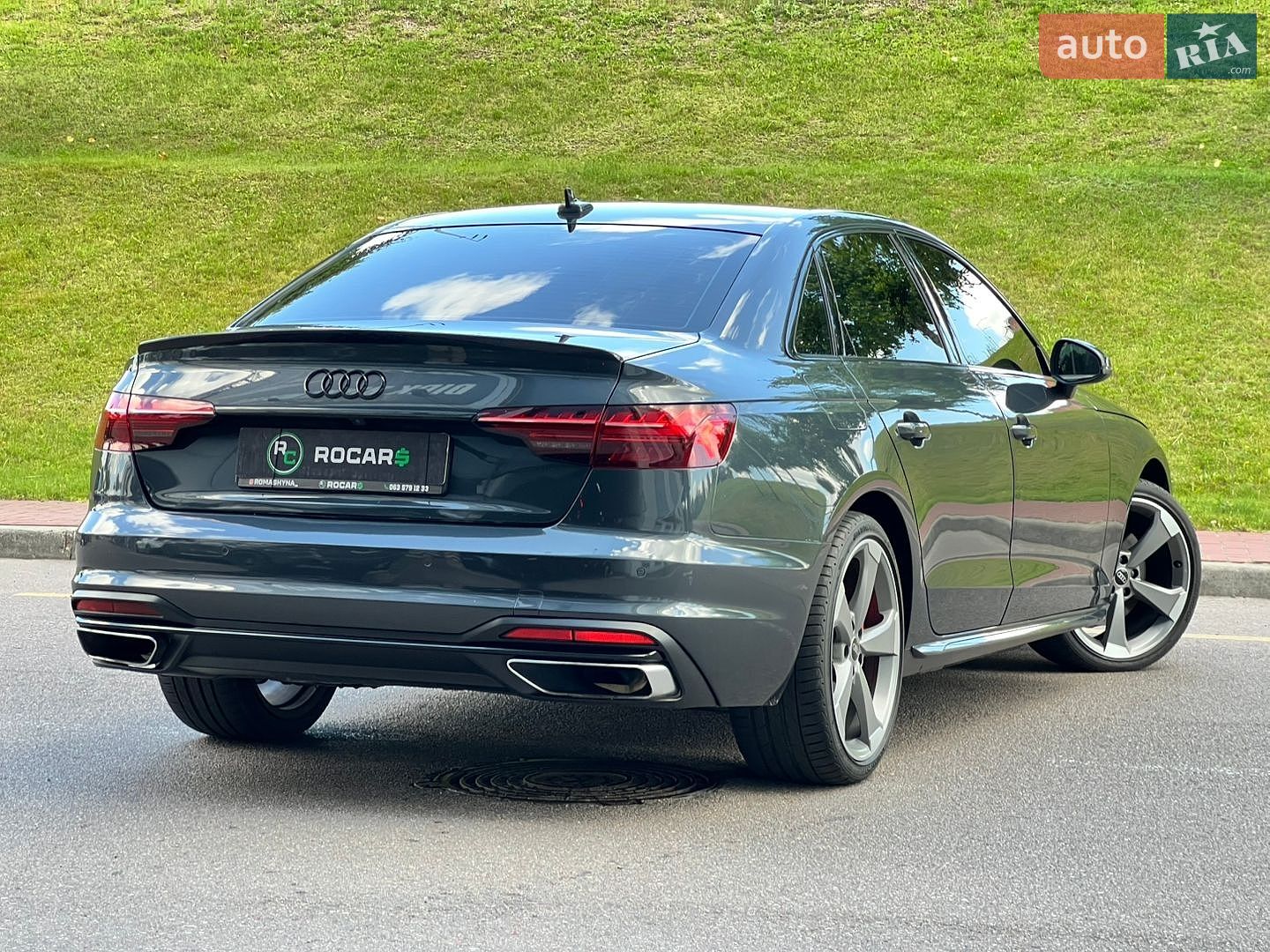 Audi A4 2019 VIN WAUANAF49LN006454 фото оголошення 21 з 54