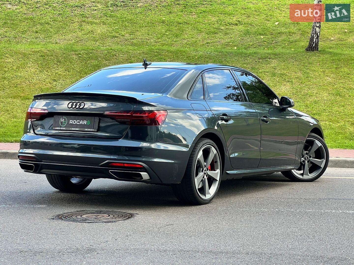 Audi A4 2019 VIN WAUANAF49LN006454 фото оголошення 23 з 54