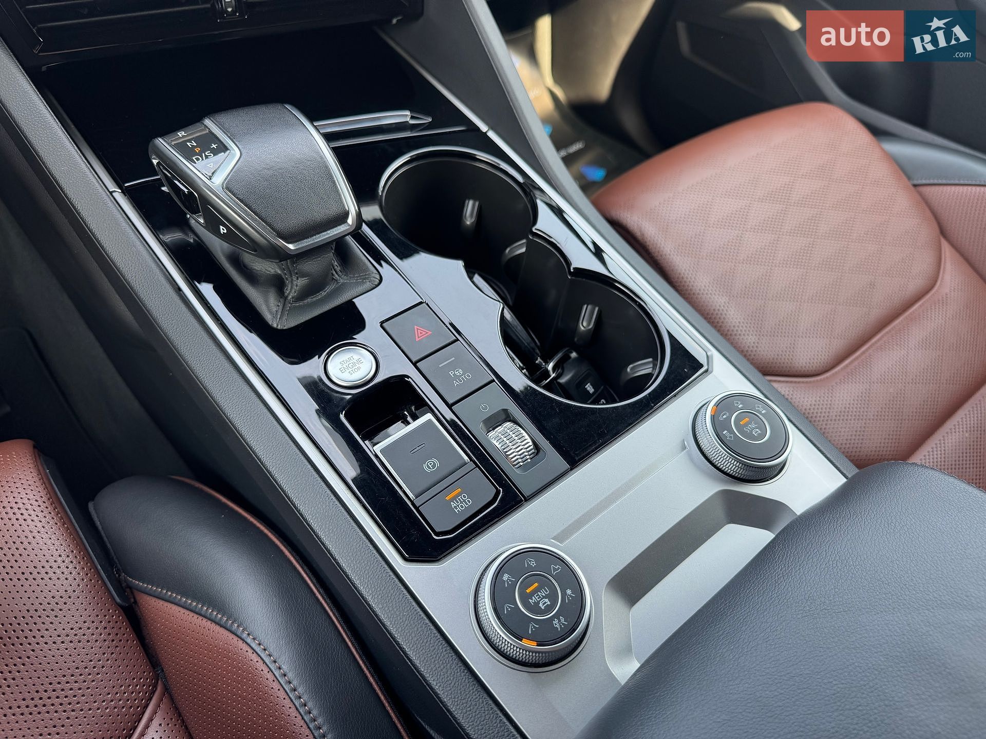 Volkswagen Touareg 2020 VIN WVGZZZCRZLD027892 фото оголошення 26 з 41