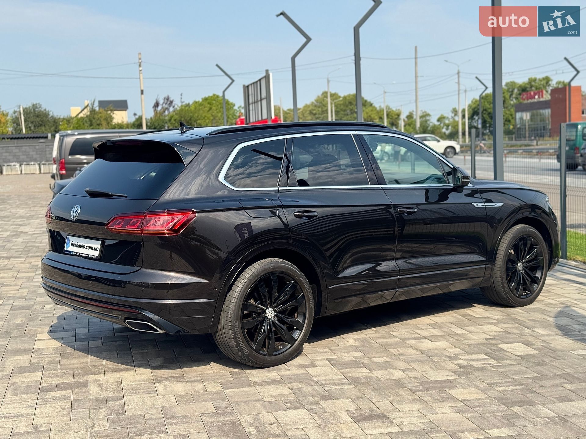 Volkswagen Touareg 2020 VIN WVGZZZCRZLD027892 фото оголошення 3 з 41