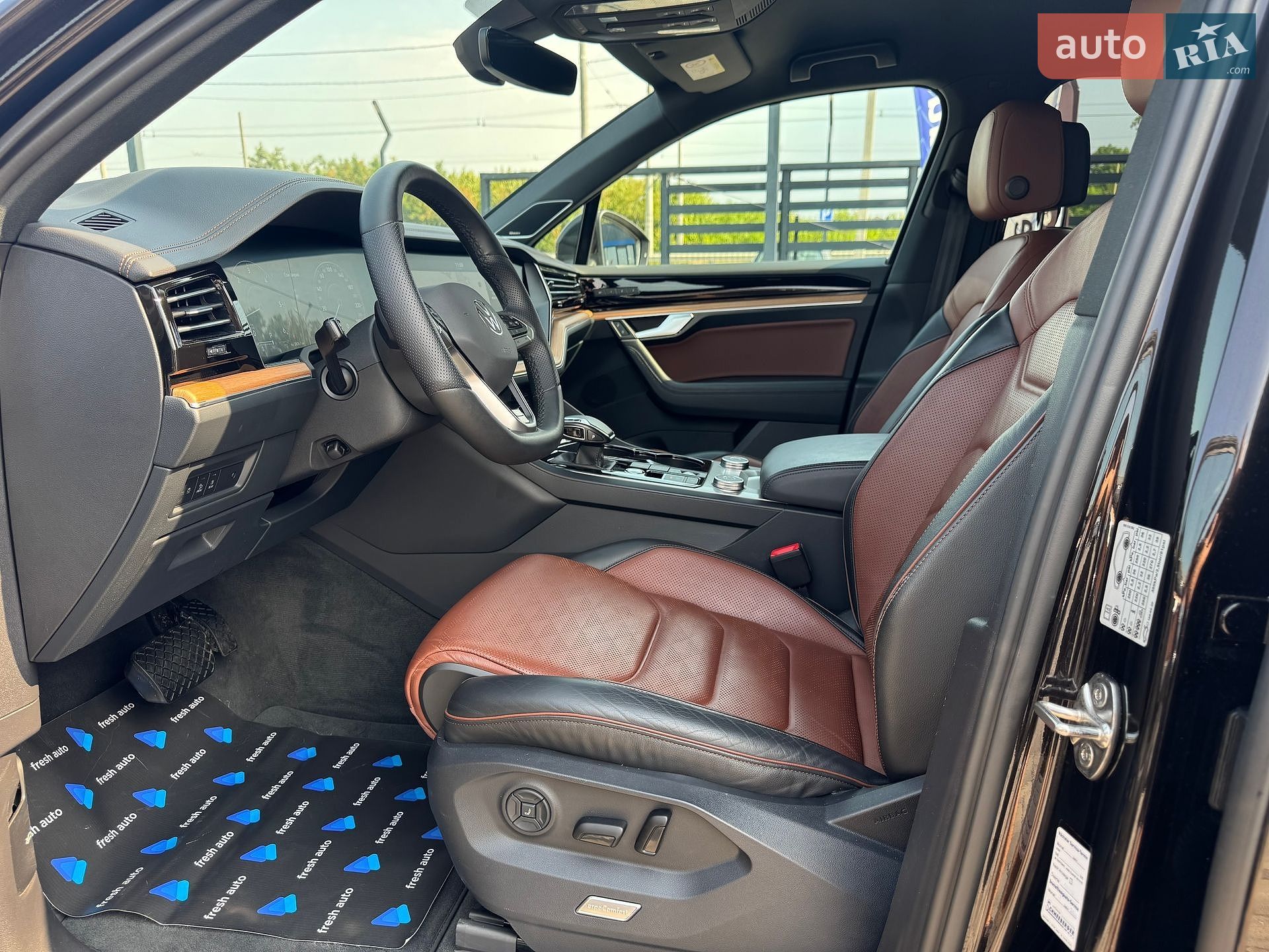 Volkswagen Touareg 2020 VIN WVGZZZCRZLD027892 фото оголошення 19 з 41