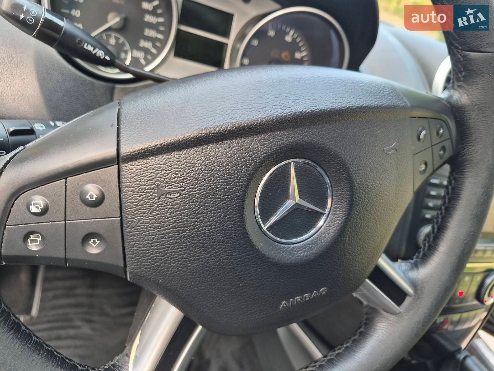 Mercedes-Benz M-Class 2005 VIN WDC1641861A007125 фото оголошення 12 з 31