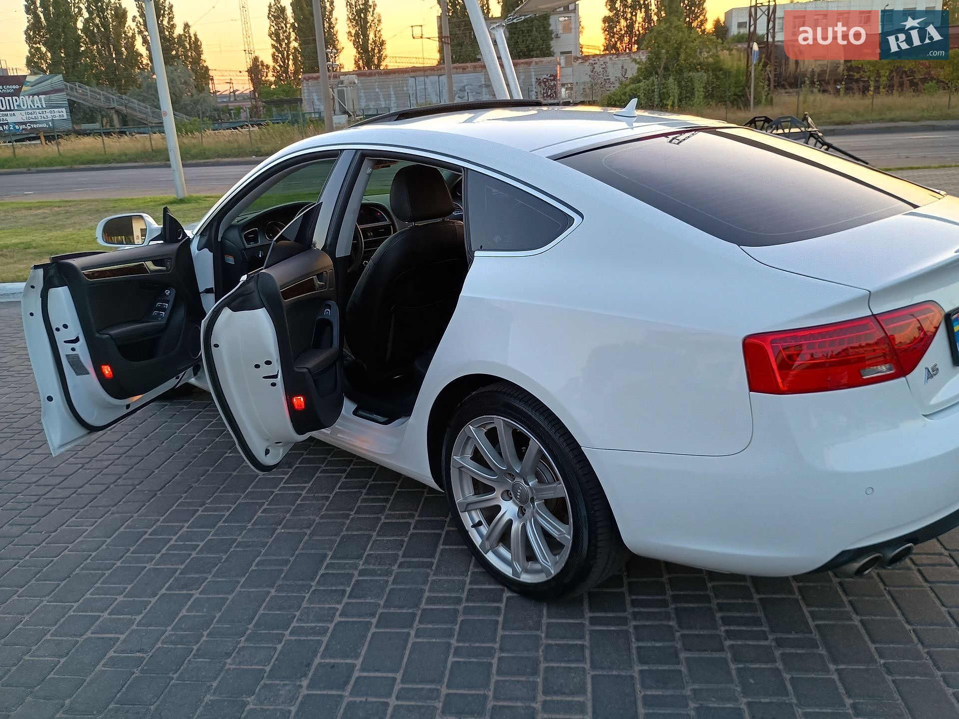 Audi A5 Sportback 2013 VIN WAUZZZ8T0EA030694 фото оголошення 2 з 38