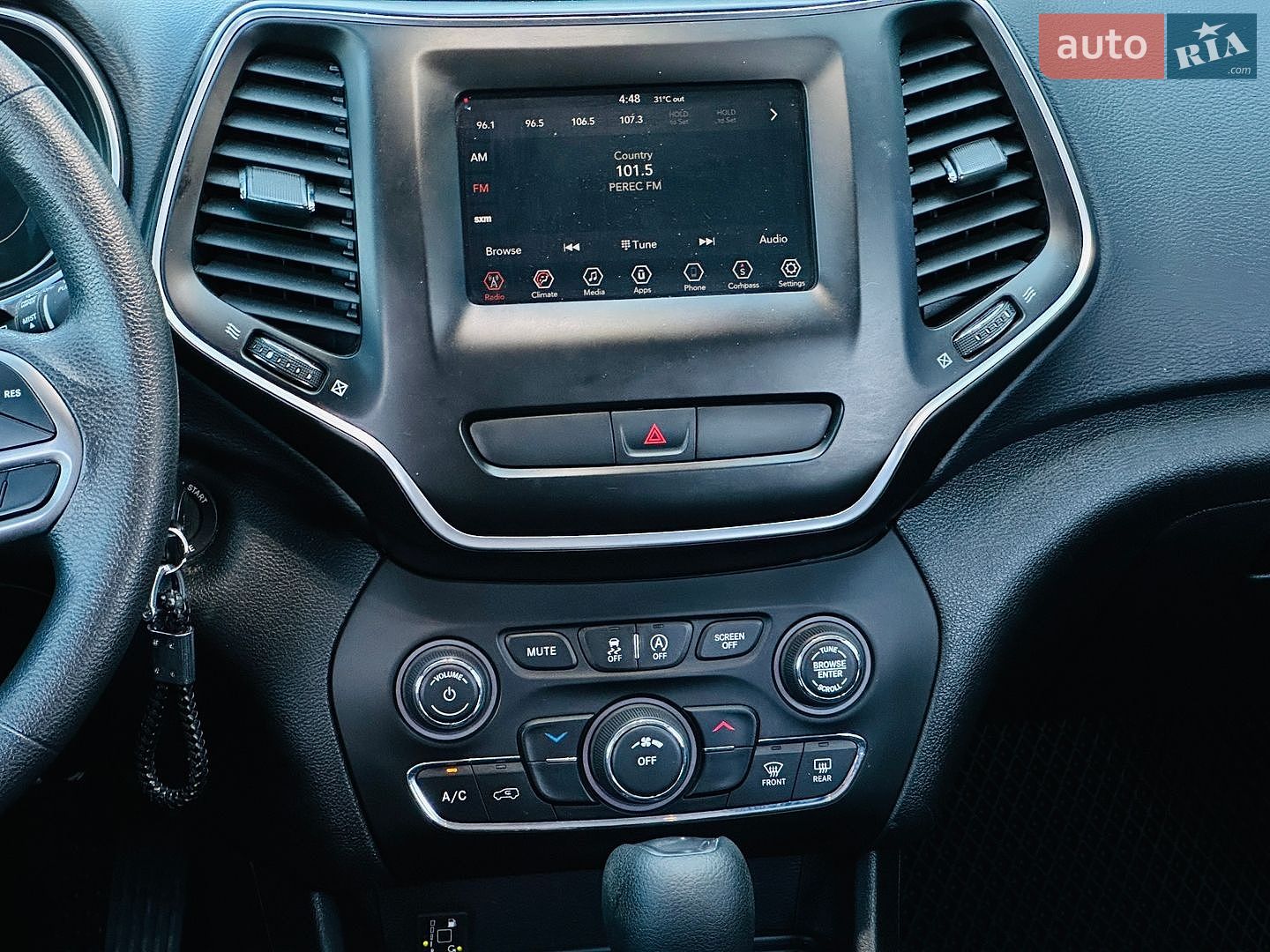 Jeep Cherokee 2018 VIN 1C4PJLCB3KD206922 фото оголошення 24 з 36