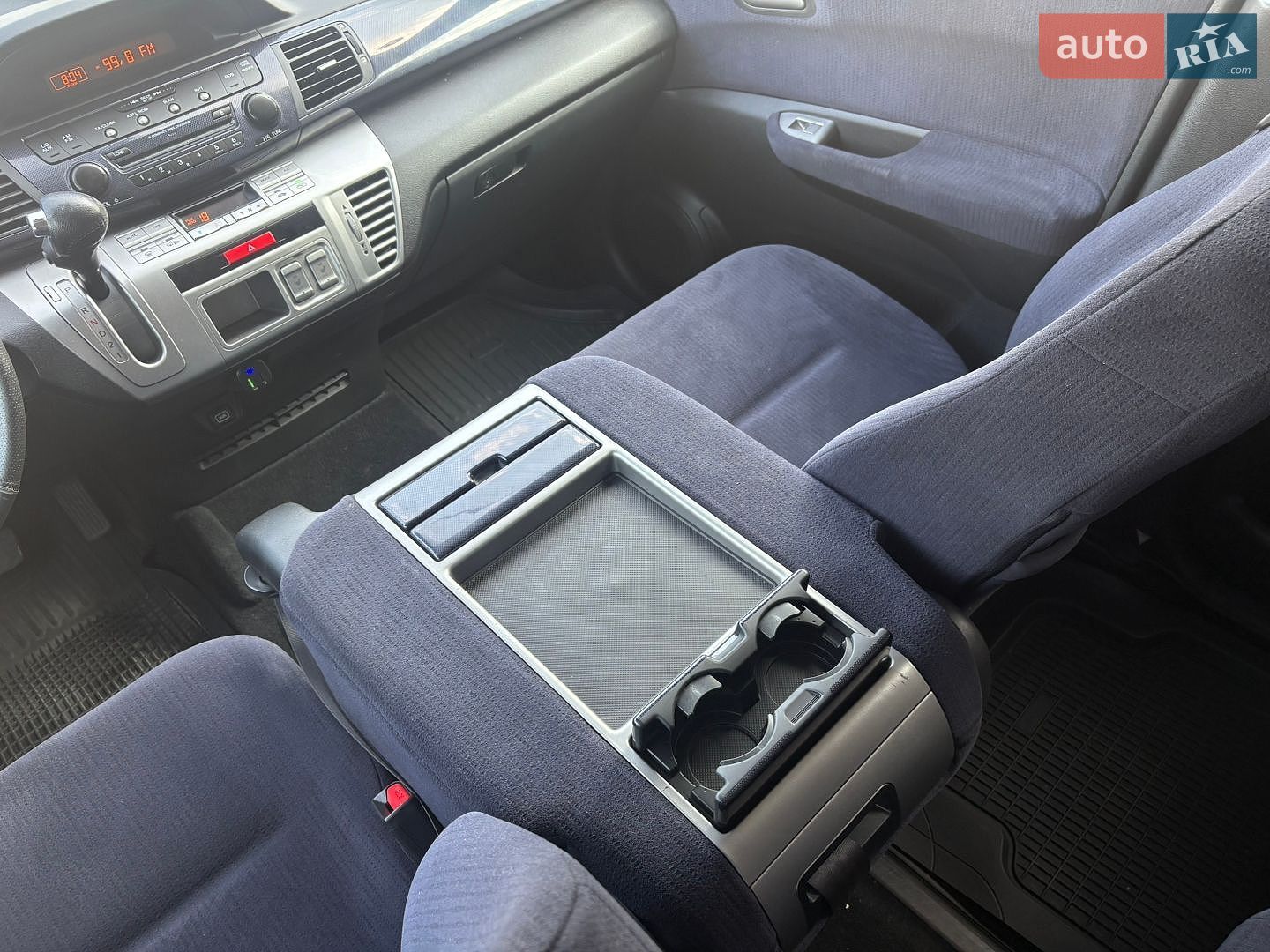HONDA FR-V 2008 VIN JHMBE18608S205930 фото оголошення 15 з 20