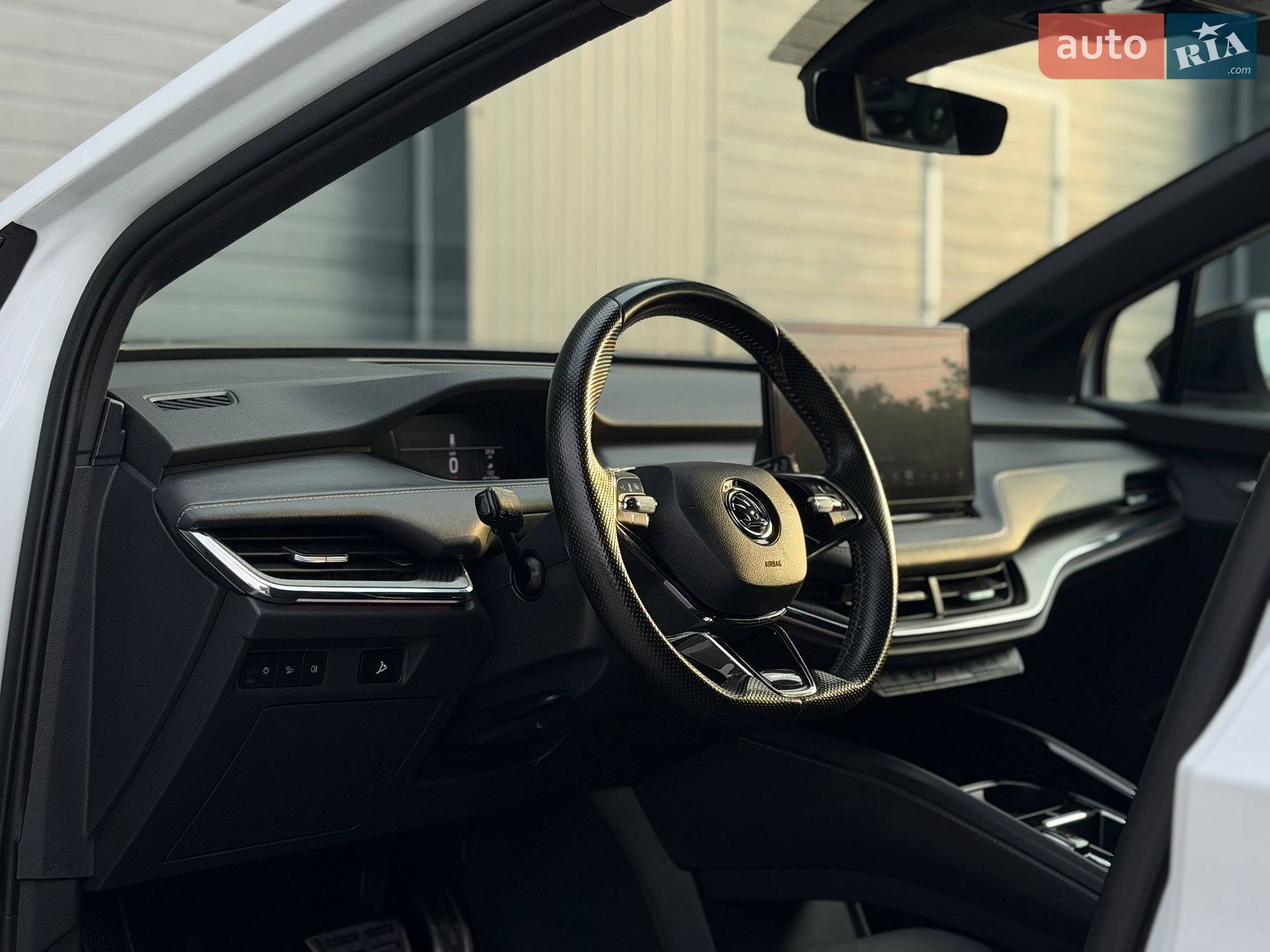 Skoda Enyaq iV 2022 VIN TMBJB7NY0NF034854 фото оголошення 41 з 81