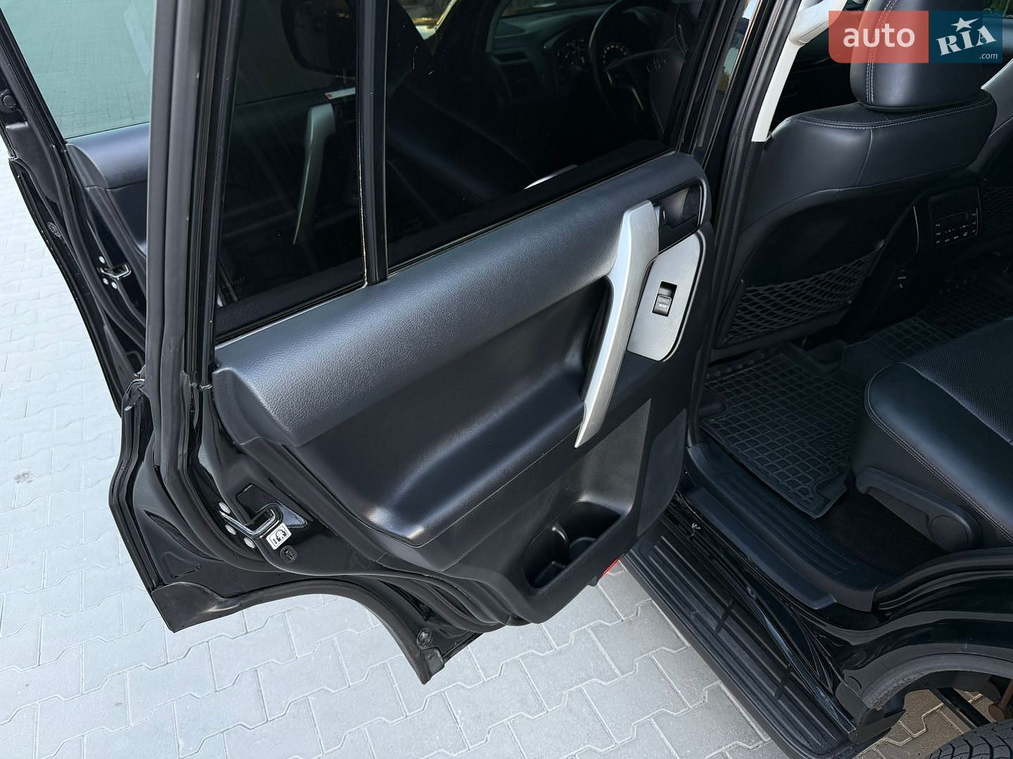 Toyota Land Cruiser Prado 2021 VIN JTEBR3FJ90K197010 фото оголошення 38 з 68
