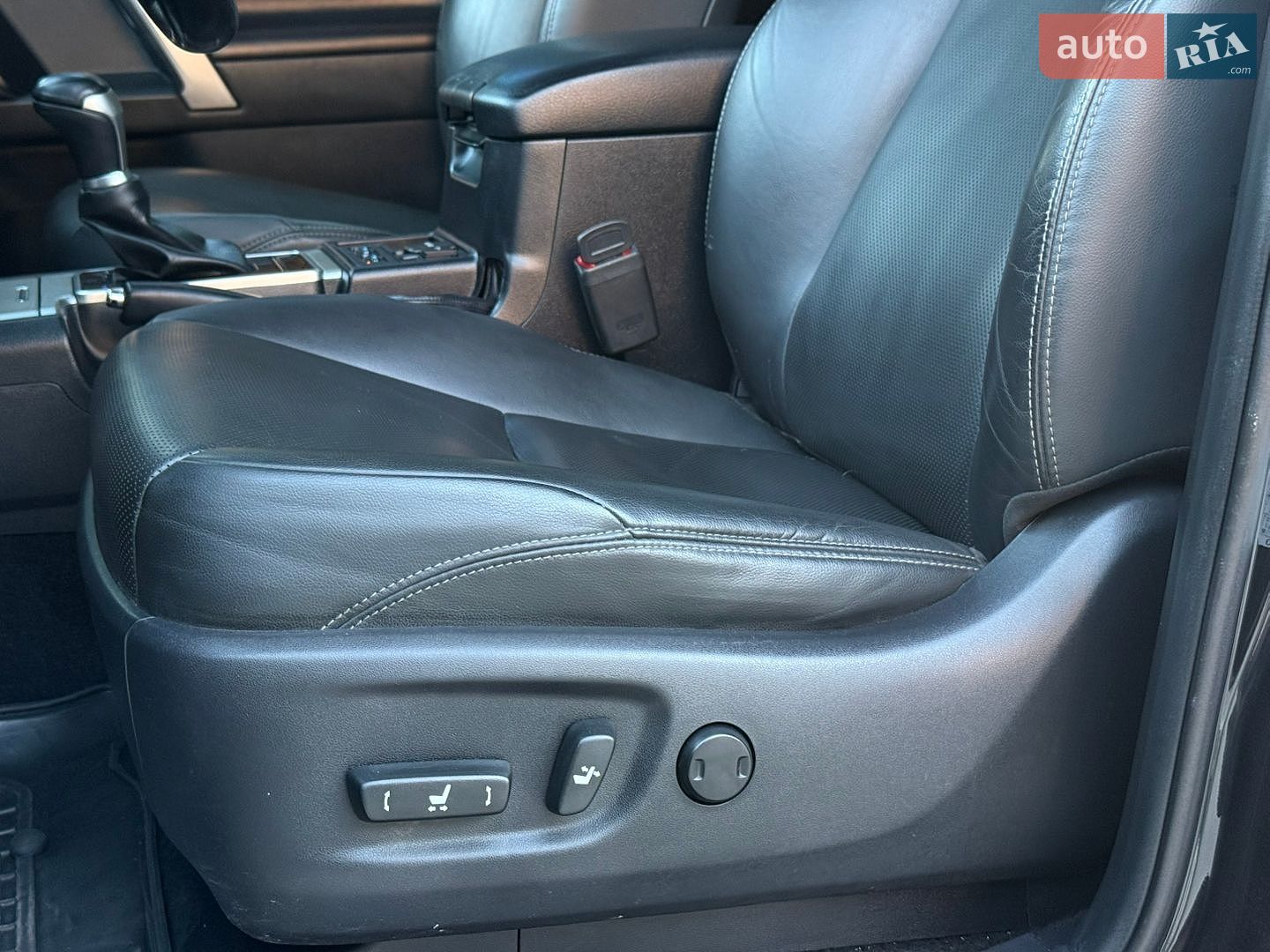 Toyota Land Cruiser Prado 2021 VIN JTEBR3FJ90K197010 фото оголошення 40 з 68