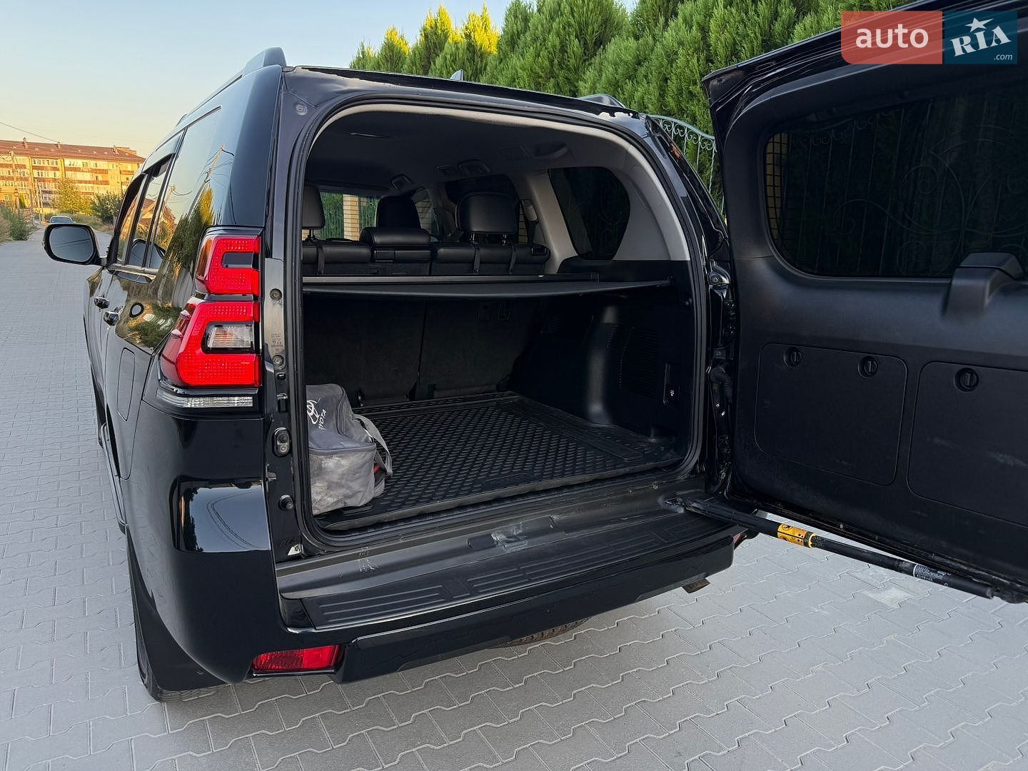 Toyota Land Cruiser Prado 2021 VIN JTEBR3FJ90K197010 фото оголошення 65 з 68