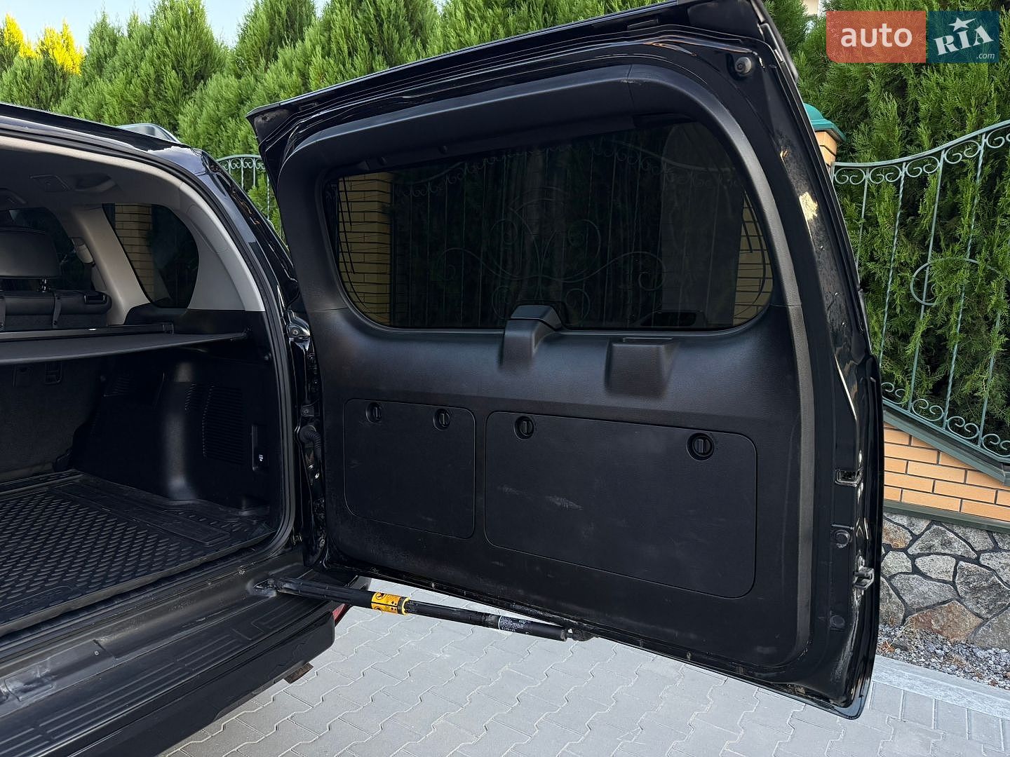 Toyota Land Cruiser Prado 2021 VIN JTEBR3FJ90K197010 фото оголошення 66 з 68