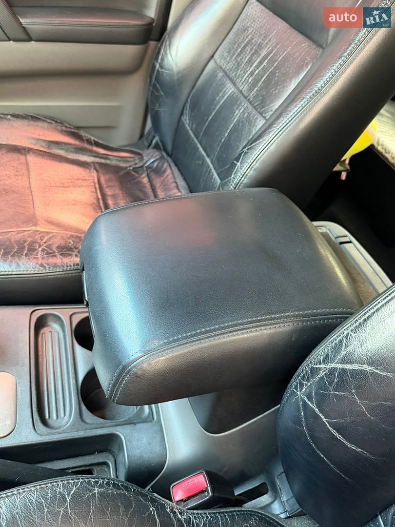 Mitsubishi Pajero 2004 VIN JMBLYV78W4J004475 фото оголошення 19 з 20