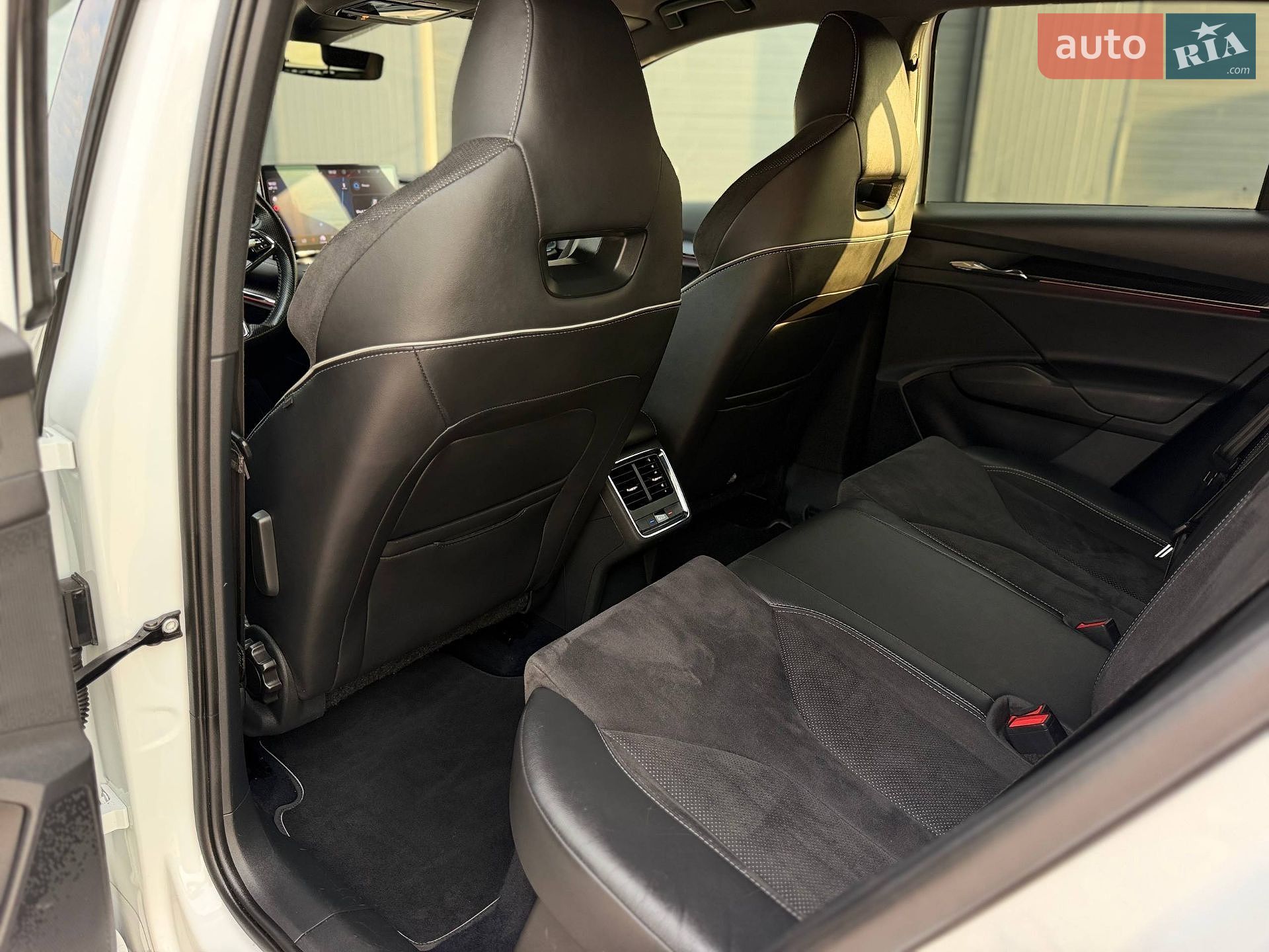 Skoda Enyaq iV 2022 VIN TMBJB7NY0NF034854 фото оголошення 61 з 81