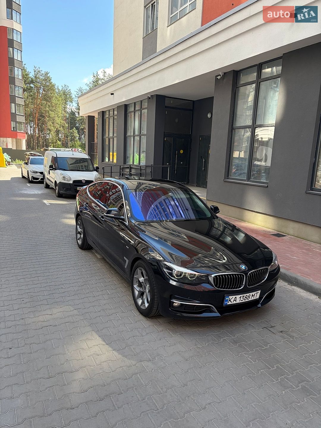 BMW 3 Series 2014 VIN WBA3Y11050D376368 фото оголошення 2 з 35