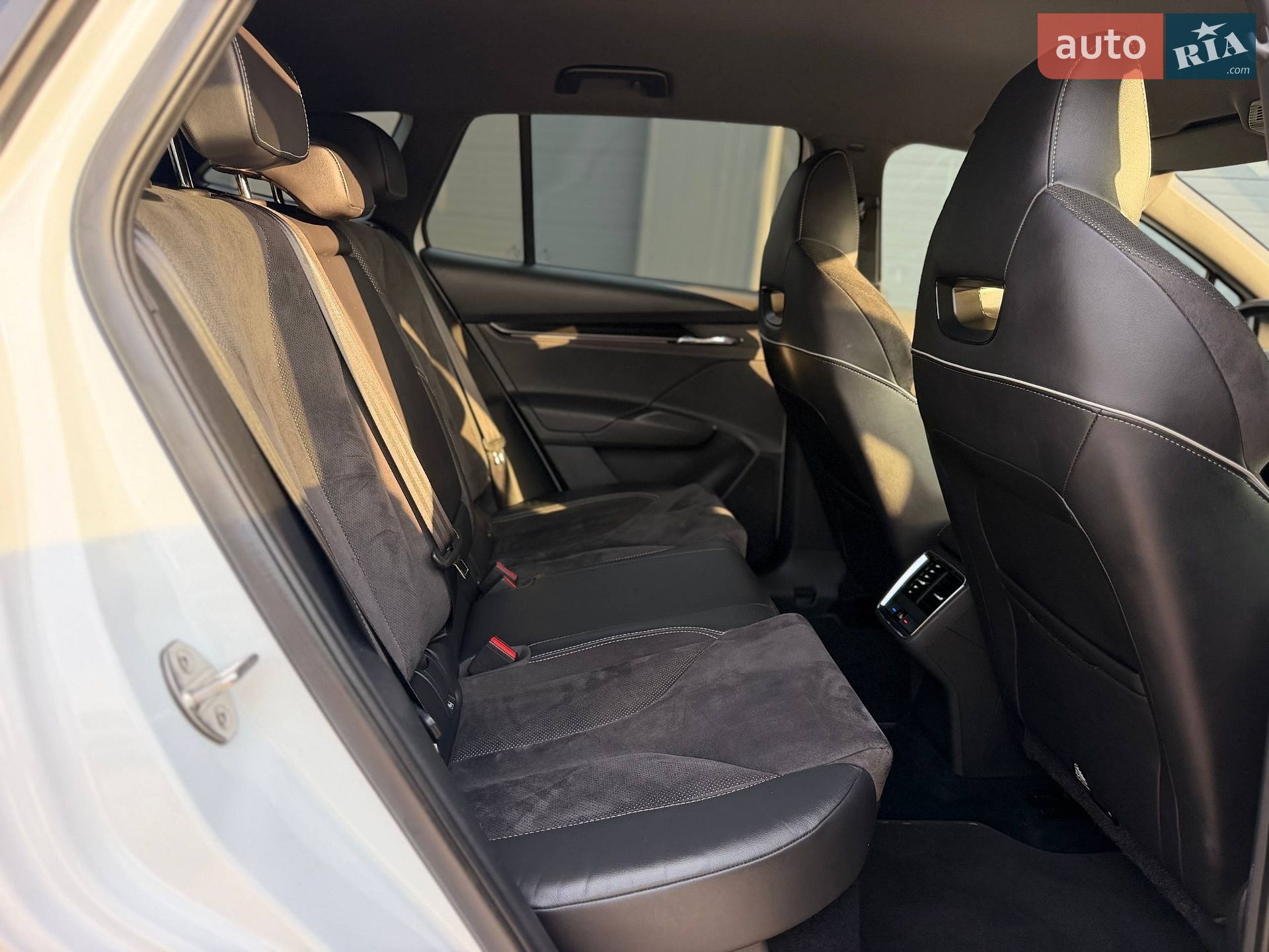 Skoda Enyaq iV 2022 VIN TMBJB7NY0NF034854 фото оголошення 75 з 81