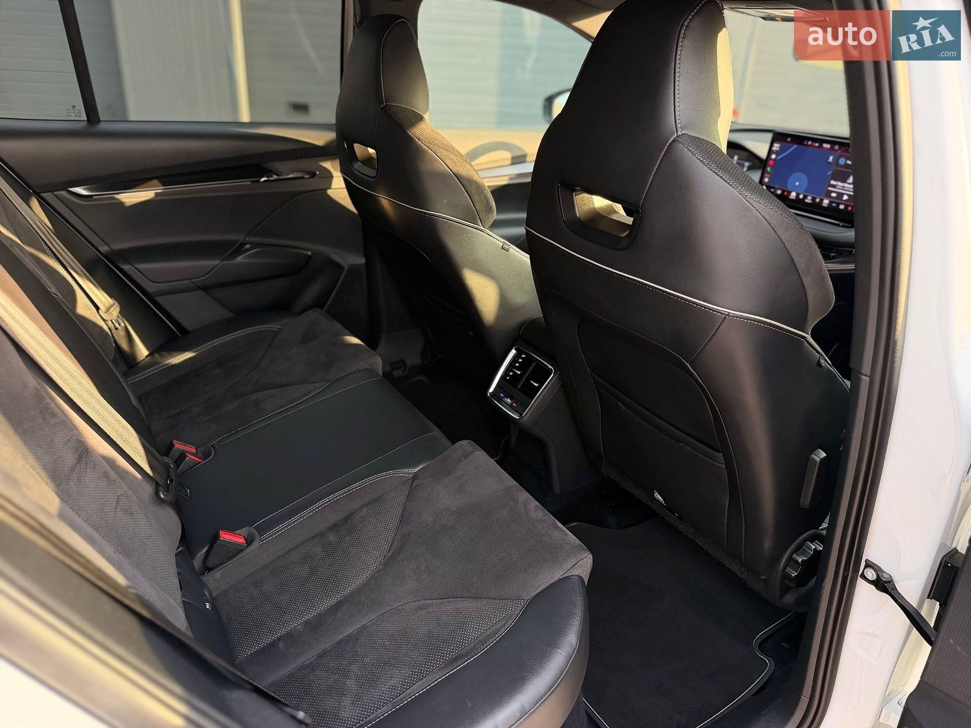 Skoda Enyaq iV 2022 VIN TMBJB7NY0NF034854 фото оголошення 76 з 81