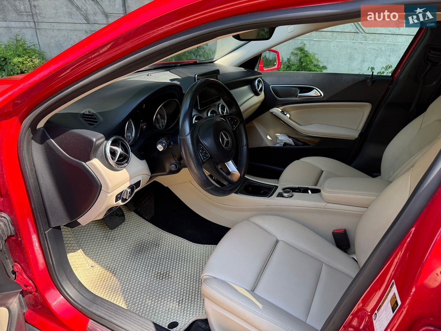 Mercedes-Benz GLA-Class 2016 VIN WDCTG4EBXGJ272113 фото оголошення 10 з 13