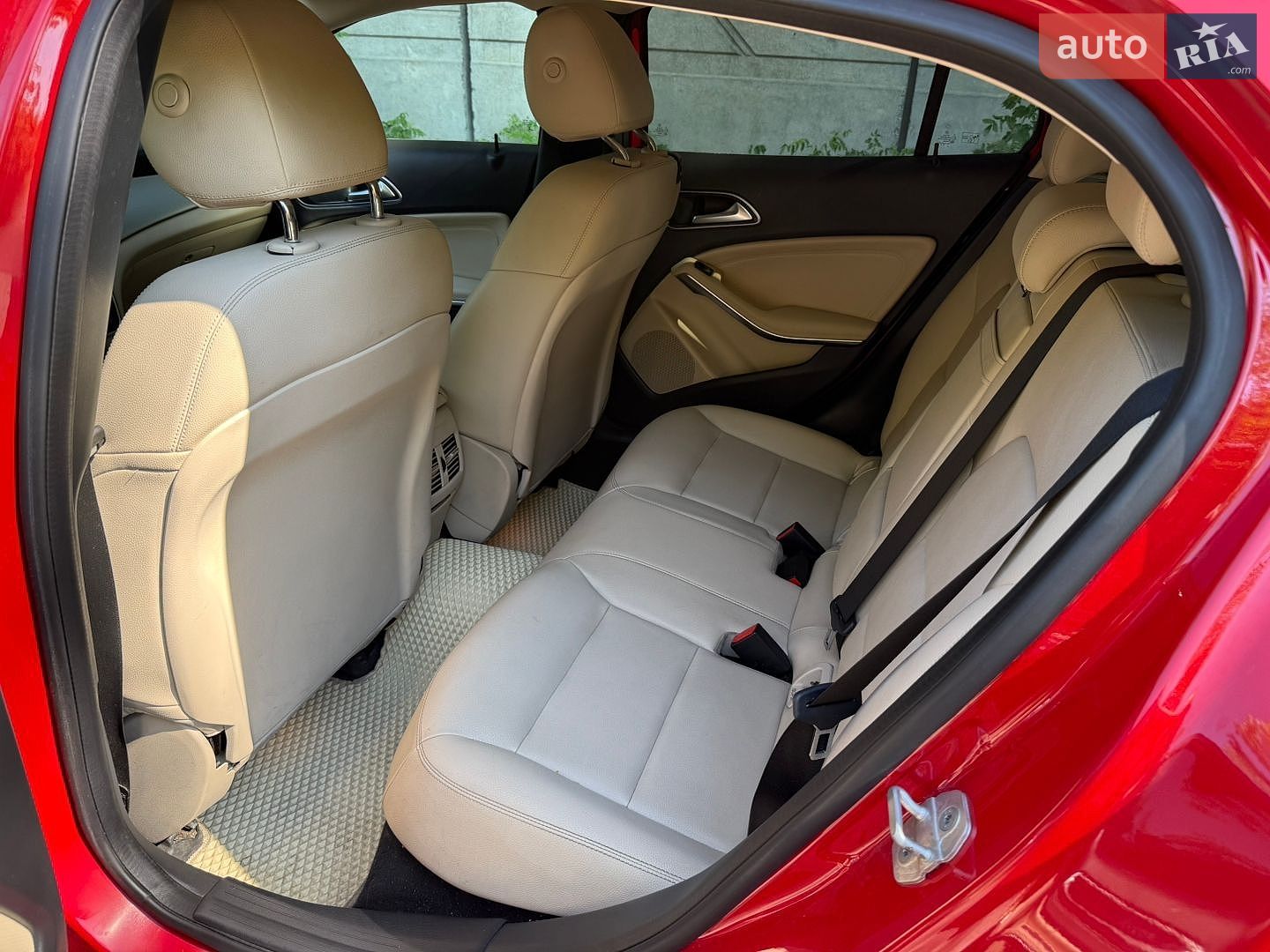 Mercedes-Benz GLA-Class 2016 VIN WDCTG4EBXGJ272113 фото оголошення 7 з 13
