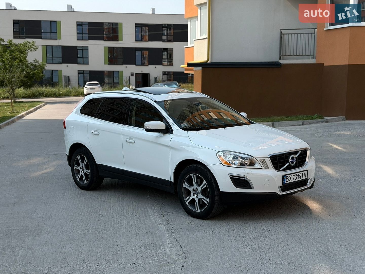 Volvo XC60 2013 VIN YV4902DZ0D2460407 фото оголошення 3 з 53