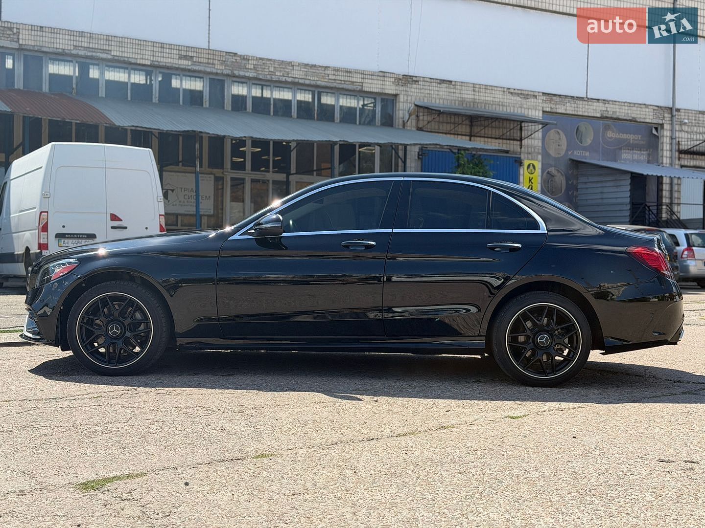 Mercedes-Benz C-Class 2019 VIN WDDWF8EB1KR484864 фото оголошення 4 з 22