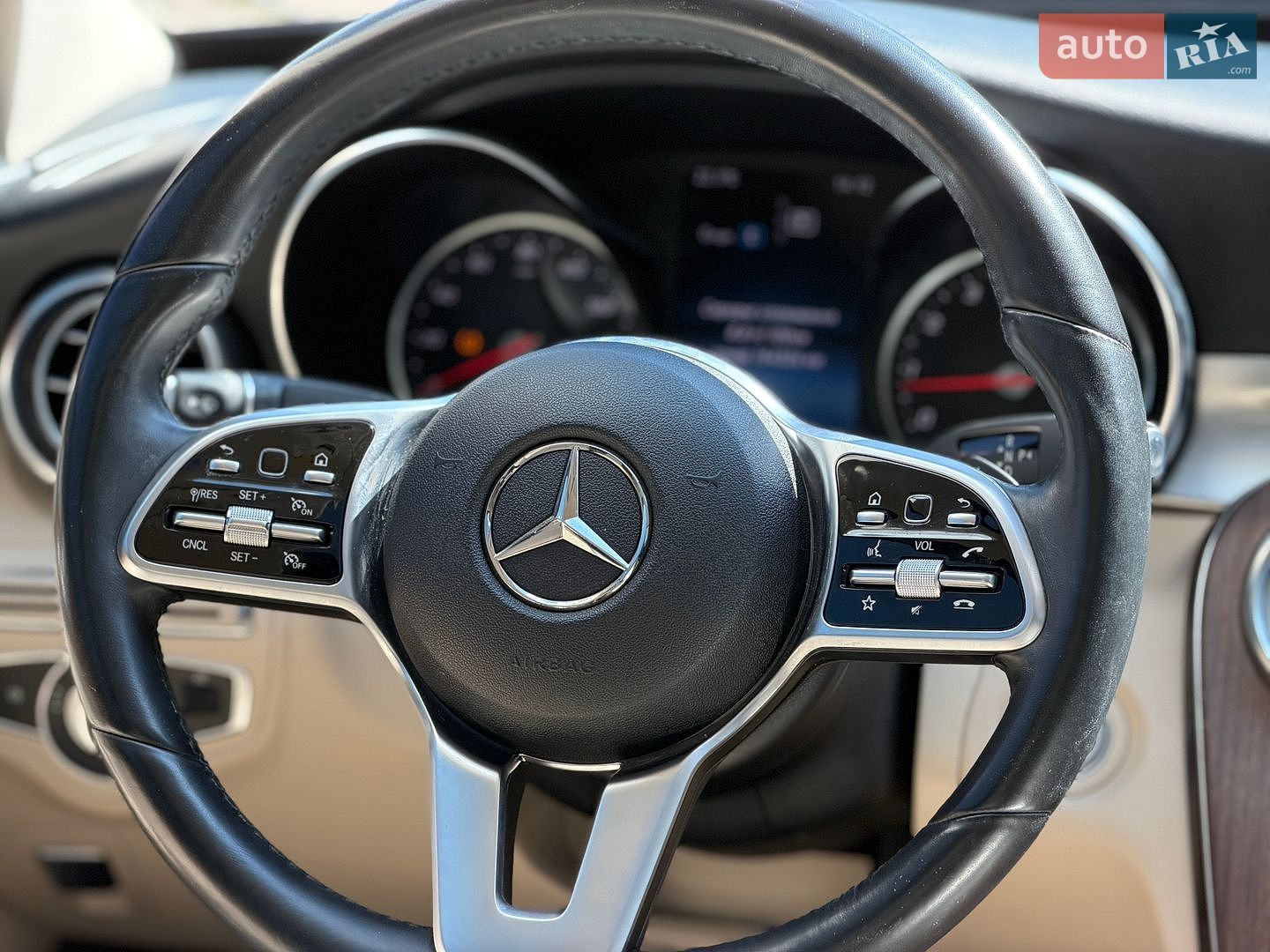 Mercedes-Benz C-Class 2019 VIN WDDWF8EB1KR484864 фото оголошення 20 з 22