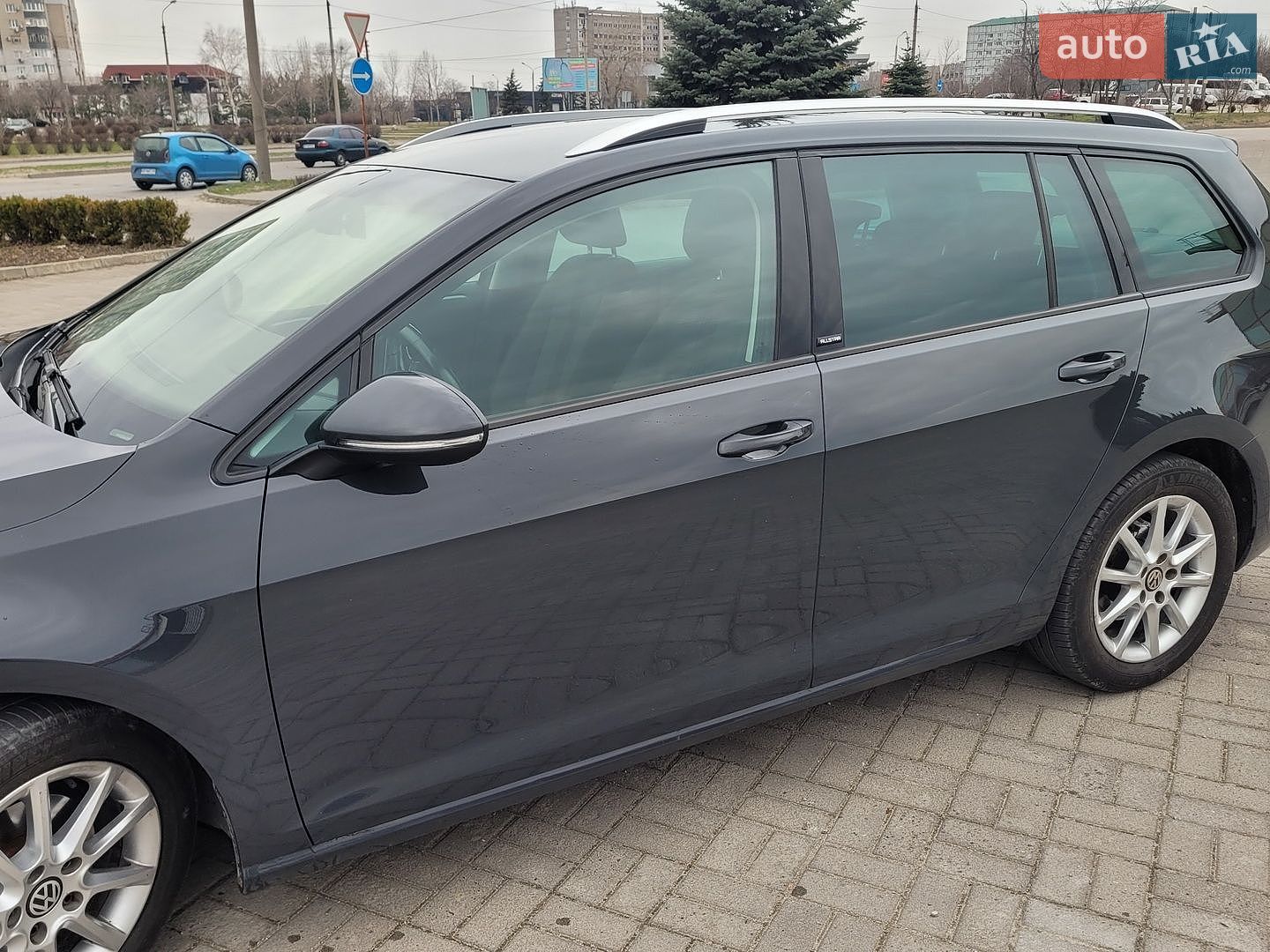 Volkswagen Golf 2017 VIN WVWZZZAUZHP576157 фото оголошення 6 з 43