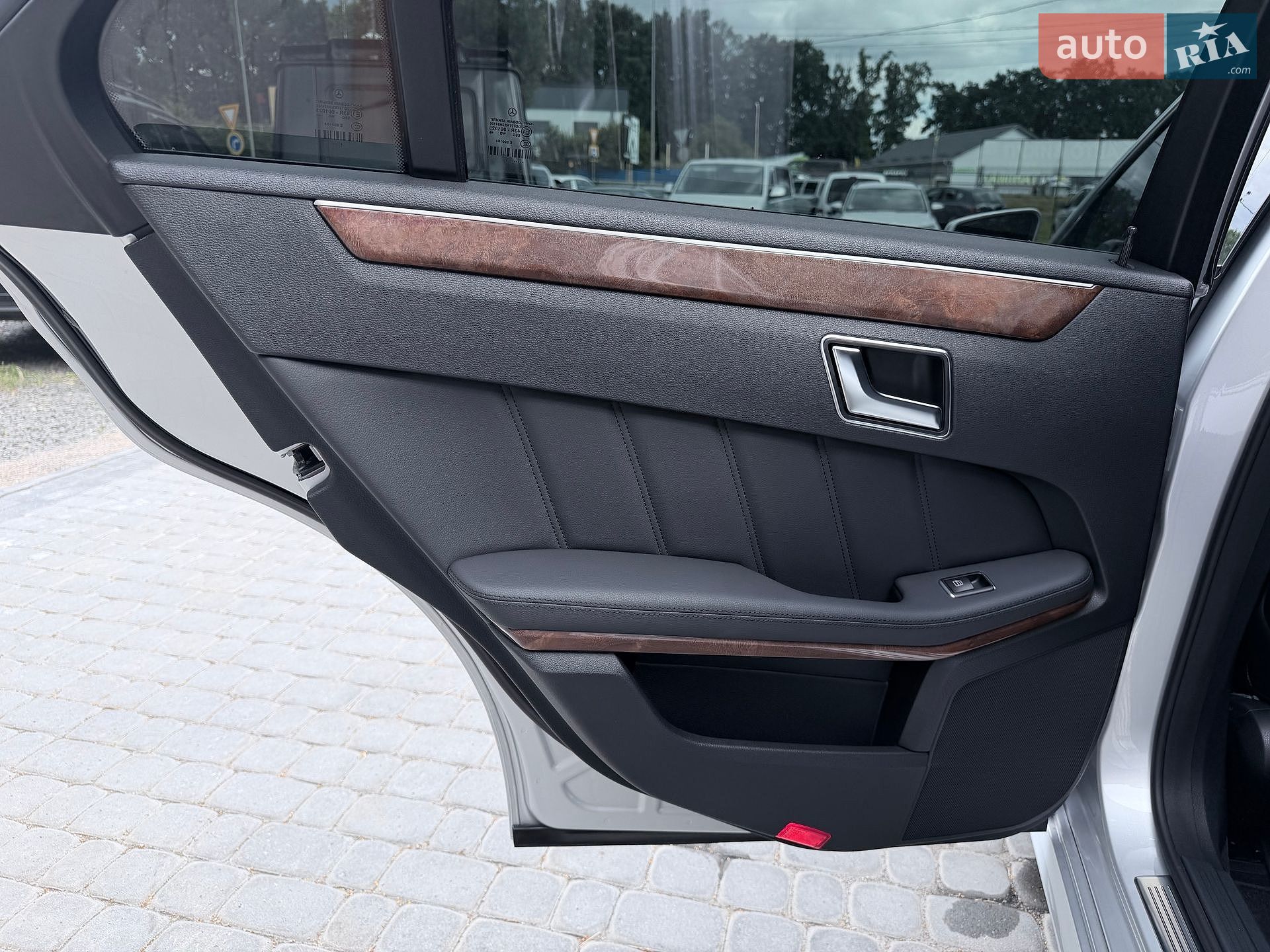 Mercedes-Benz E-Class 2012 VIN WDDHF2EB0CA596531 фото оголошення 32 з 50