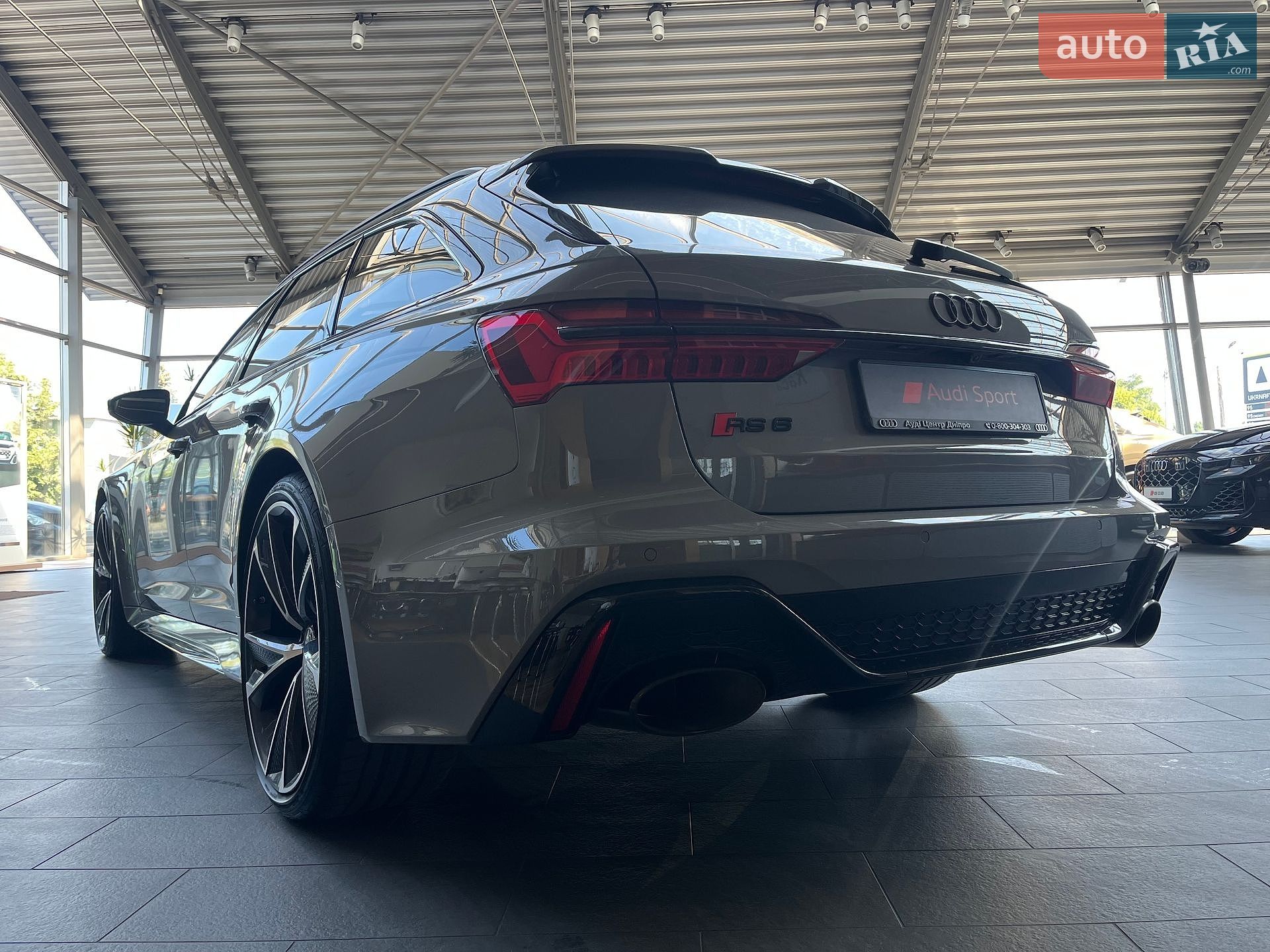 Audi RS6 2024 VIN WUAZZZF25SN901304 фото оголошення 12 з 71