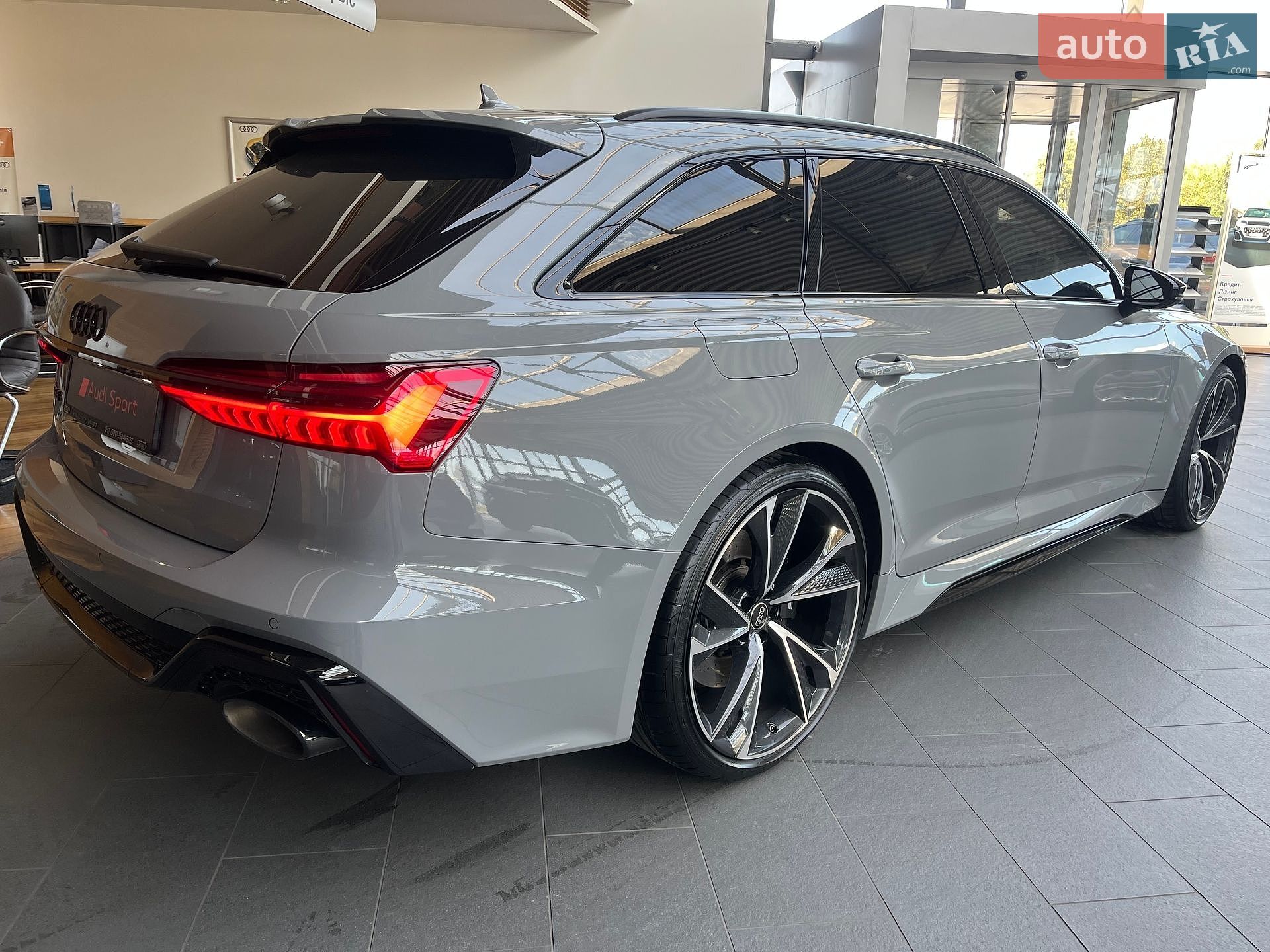 Audi RS6 2024 VIN WUAZZZF25SN901304 фото оголошення 34 з 71