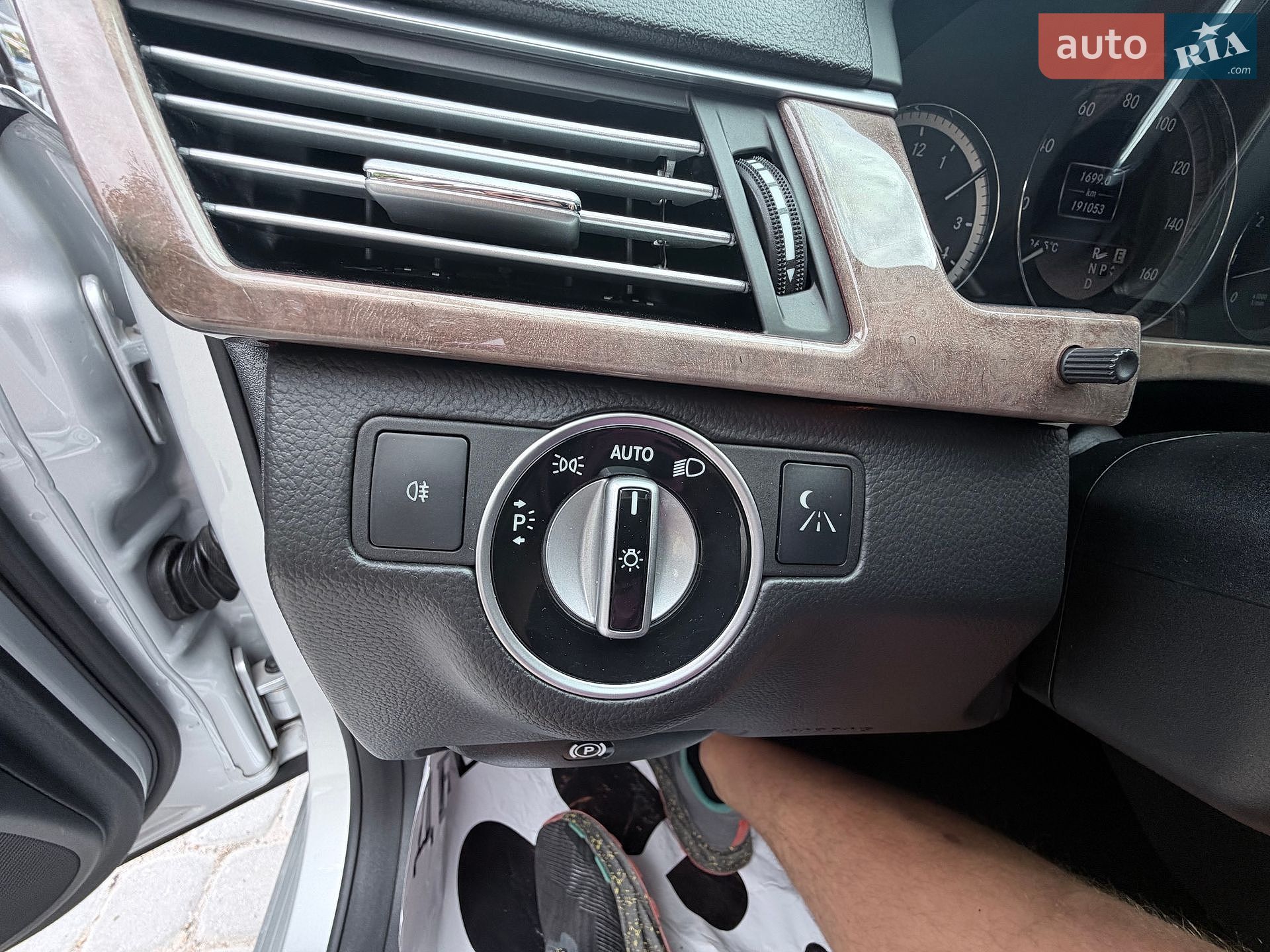 Mercedes-Benz E-Class 2012 VIN WDDHF2EB0CA596531 фото оголошення 42 з 50