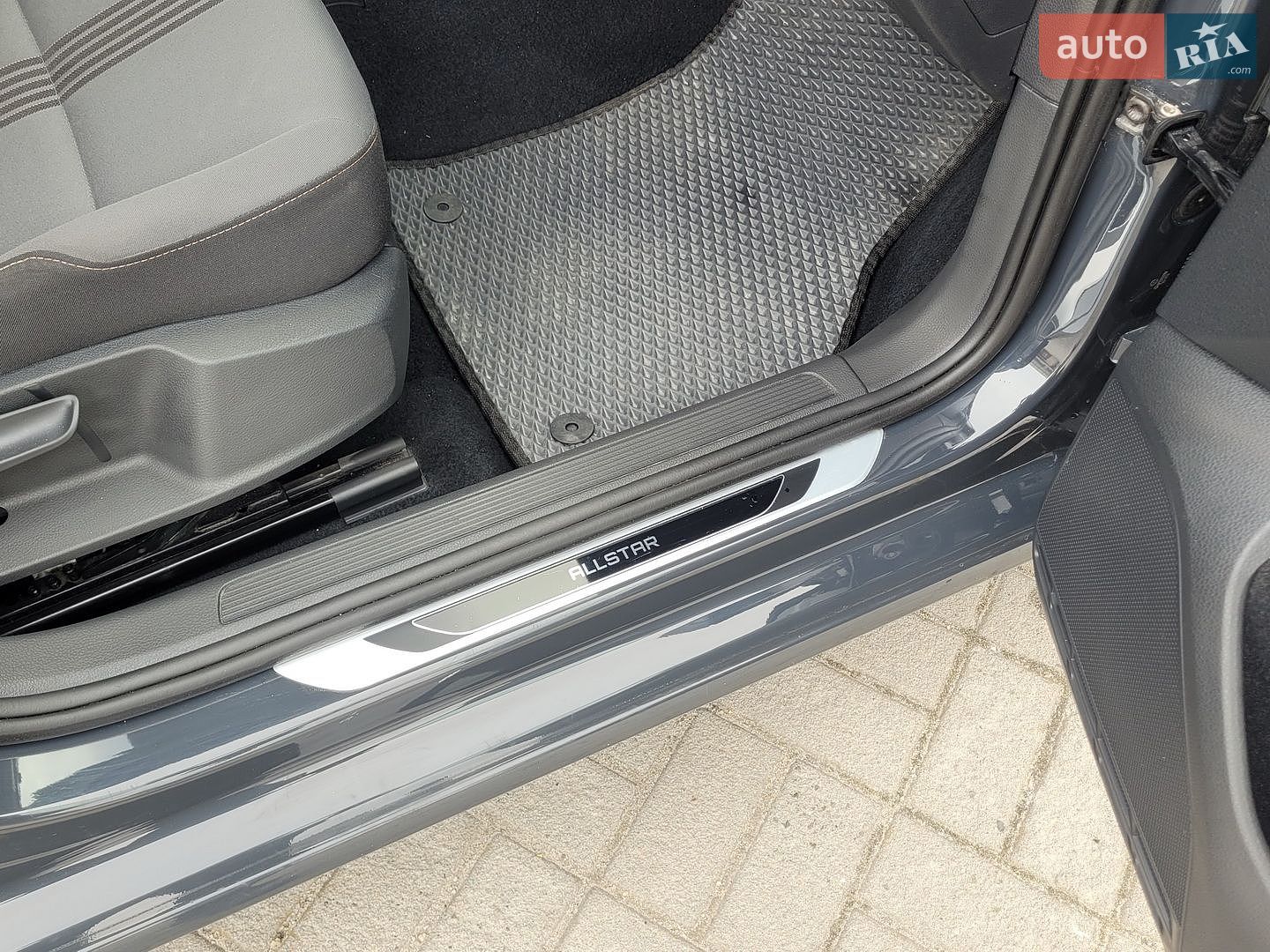 Volkswagen Golf 2017 VIN WVWZZZAUZHP576157 фото оголошення 35 з 43