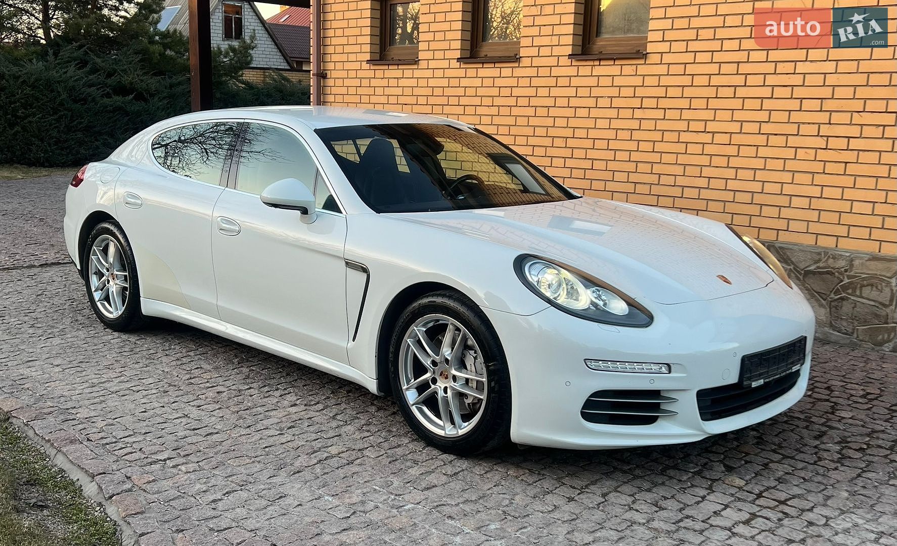 Porsche Panamera 2013 VIN WP0ZZZ97ZEL051061 фото оголошення 2 з 46