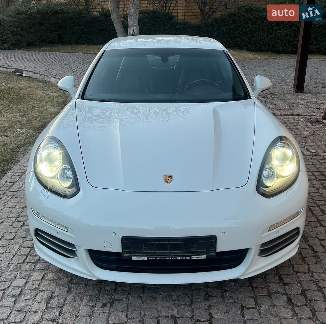 Porsche Panamera 2013 VIN WP0ZZZ97ZEL051061 фото оголошення 5 з 46