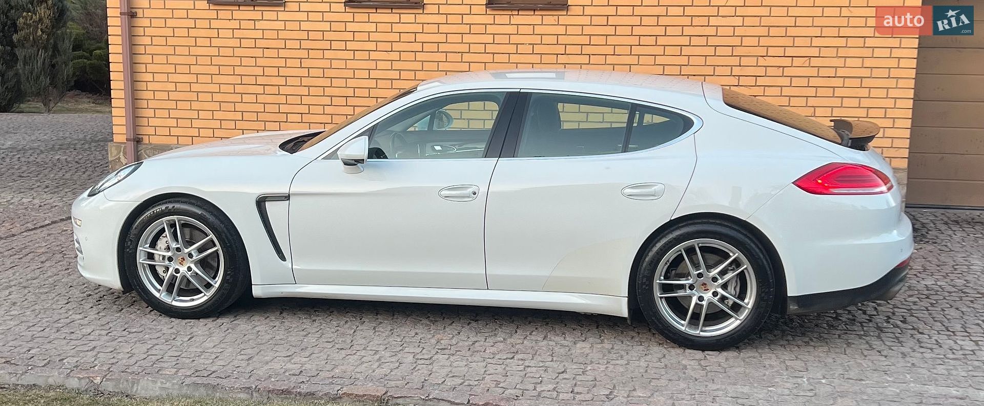 Porsche Panamera 2013 VIN WP0ZZZ97ZEL051061 фото оголошення 9 з 46