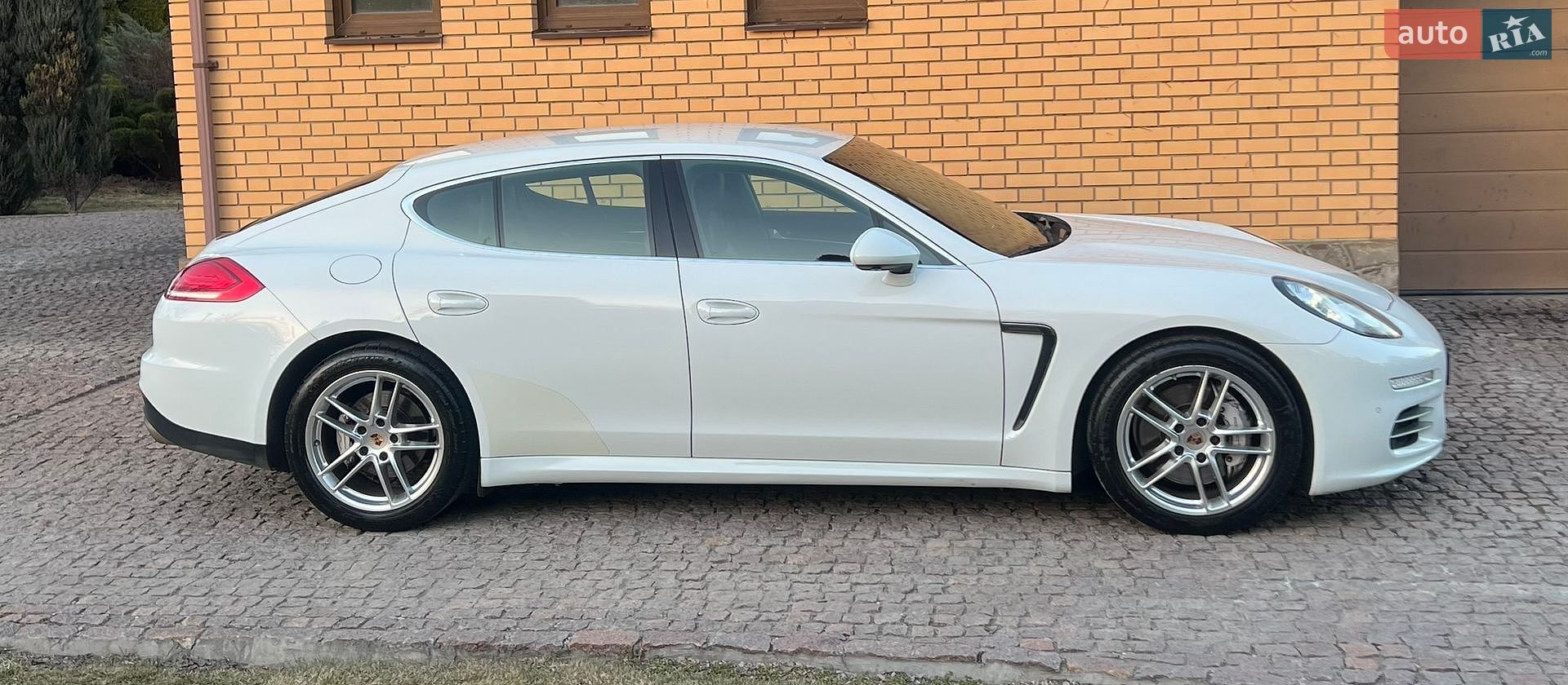 Porsche Panamera 2013 VIN WP0ZZZ97ZEL051061 фото оголошення 16 з 46